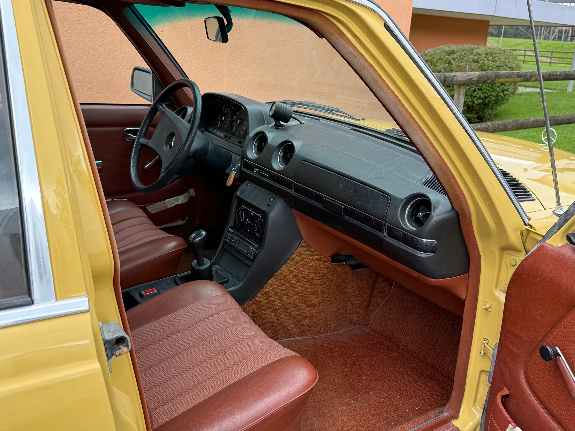 MERCEDES-BENZ 200 Frisch MFK Frisch Service-image-8