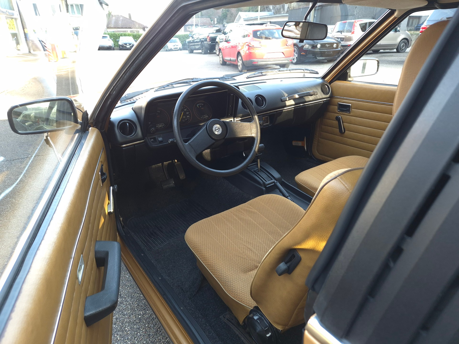 OPEL Manta B Coupe-image-13