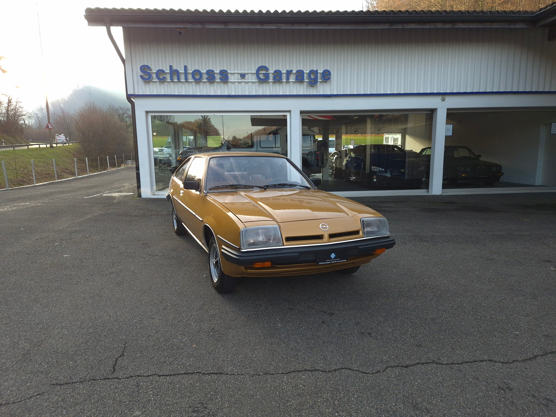 OPEL Manta B Coupe-showroom-element-1