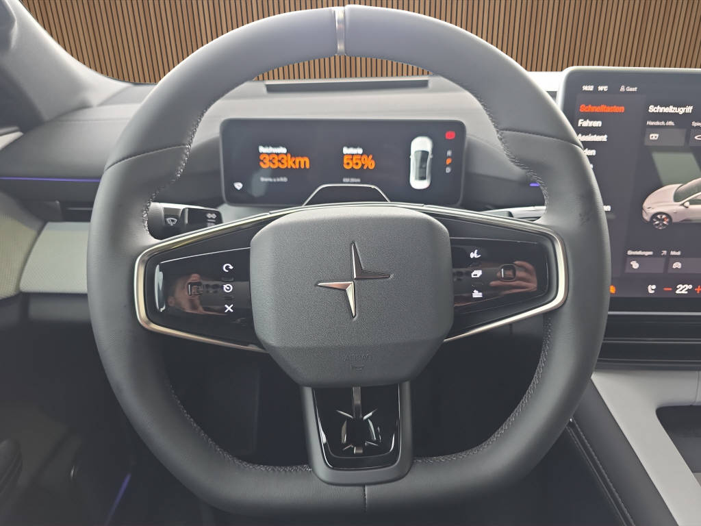 POLESTAR 4 Long Range Single Motor Plus-image-9