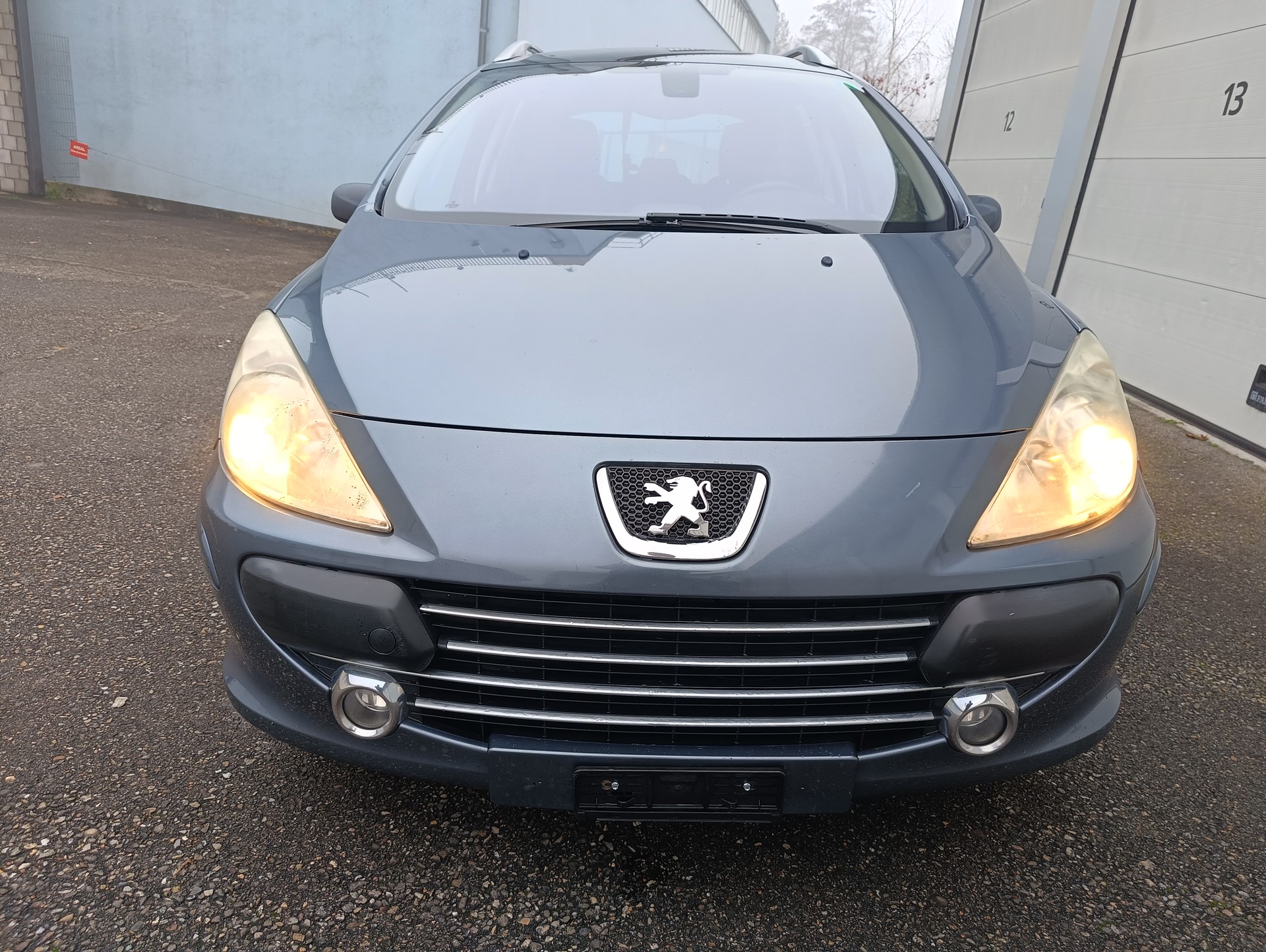 PEUGEOT 307 SW 1.6 16V Premium-image-1