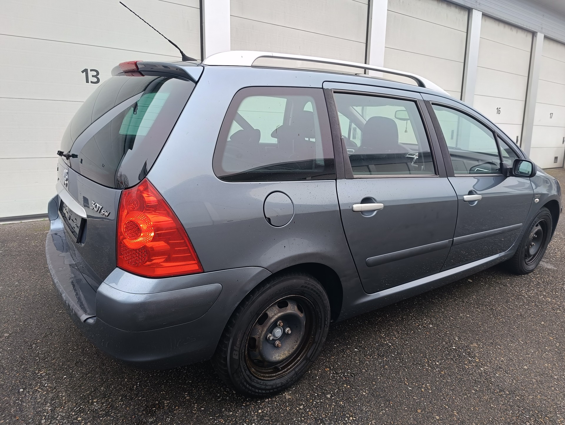 PEUGEOT 307 SW 1.6 16V Premium-image-3
