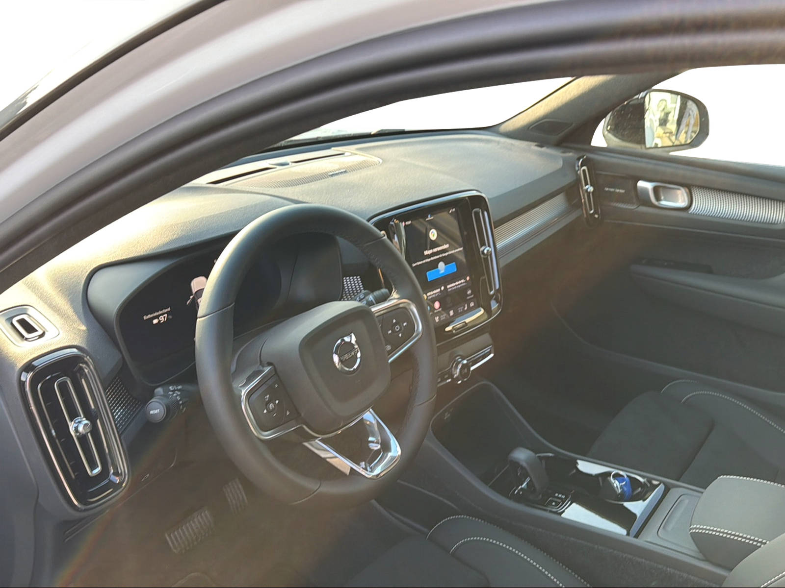 VOLVO EX40 Twin Performance Ultra AWD-showroom-element-3