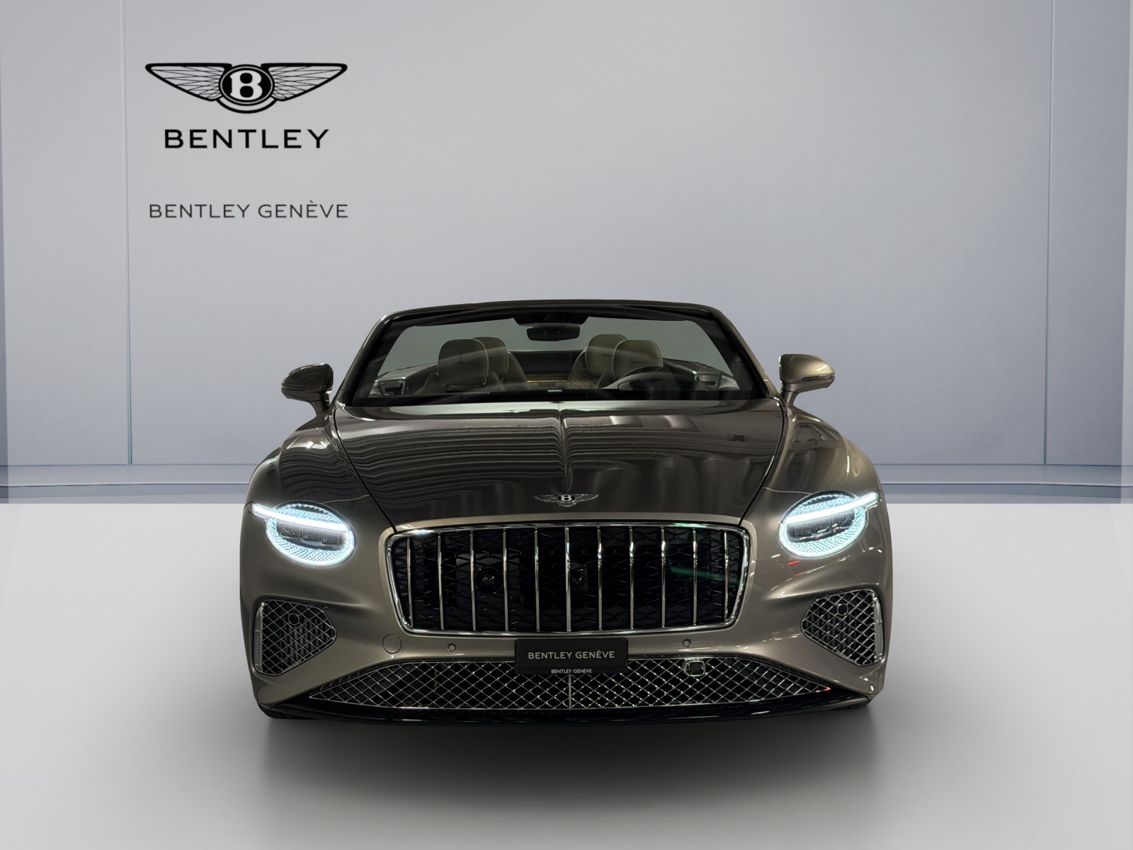 BENTLEY Continental GTC 4.0 V8 PHEV Azure Pale Brodgar-showroom-element-2