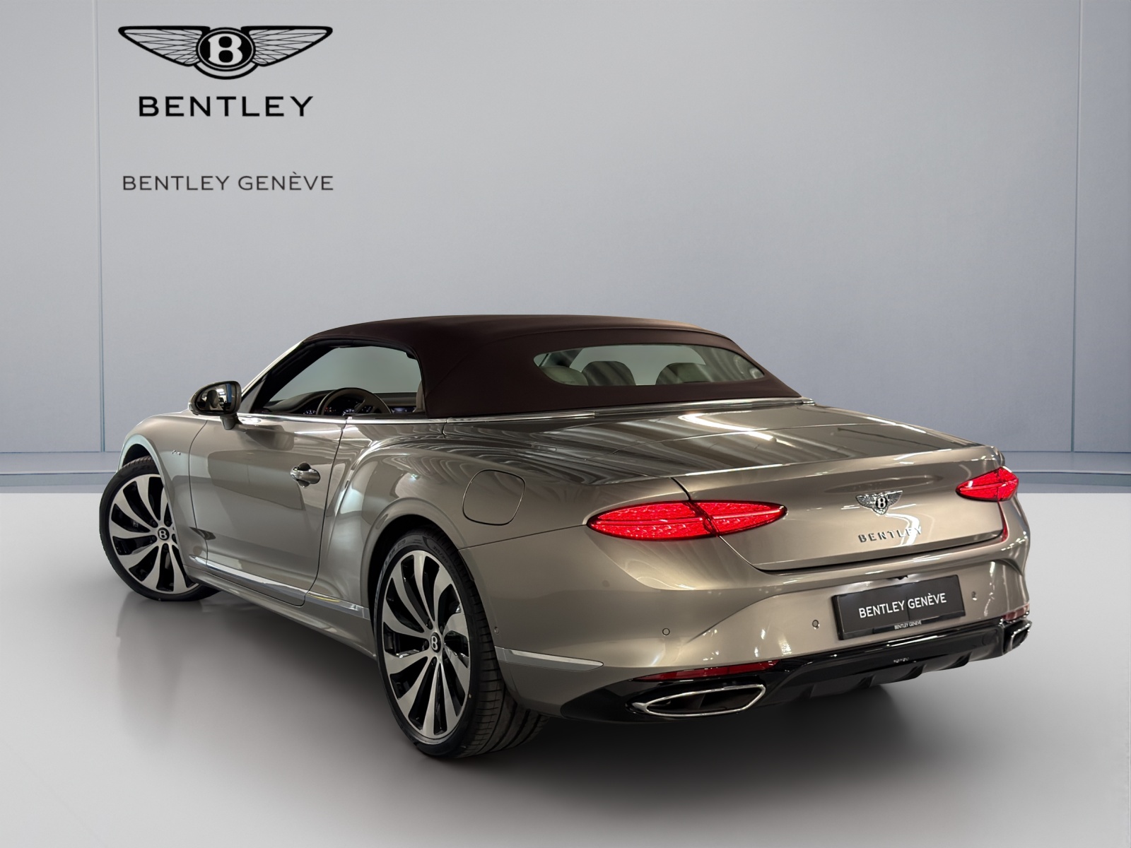 BENTLEY Continental GTC 4.0 V8 PHEV Azure Pale Brodgar-image-7