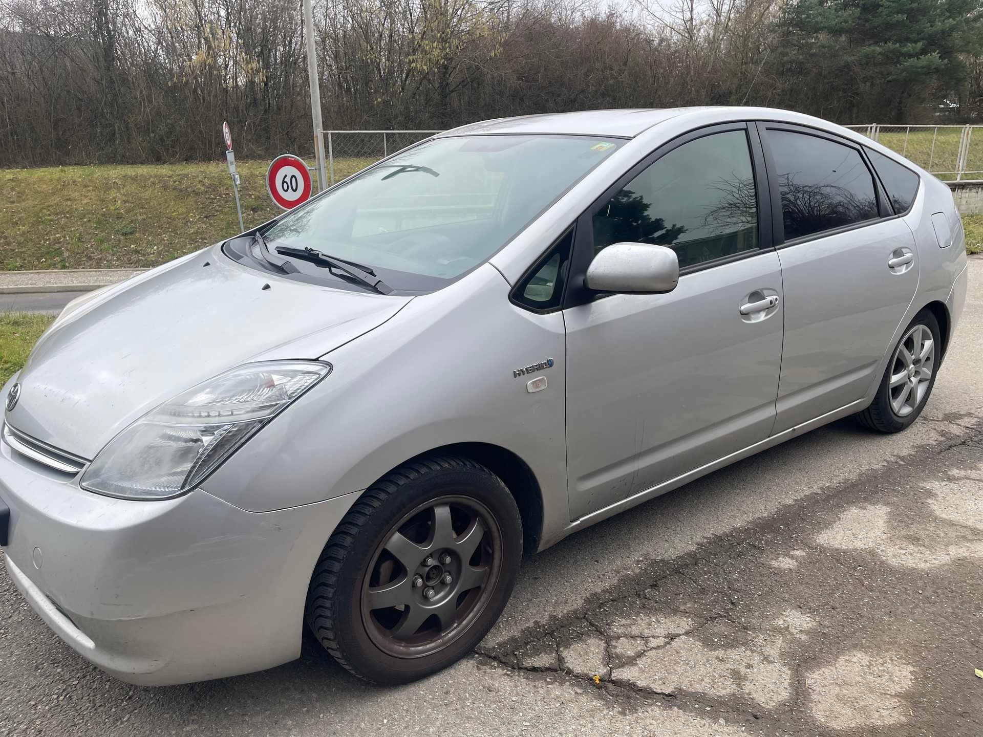 TOYOTA Prius 1.5 16V Hybrid-image-1