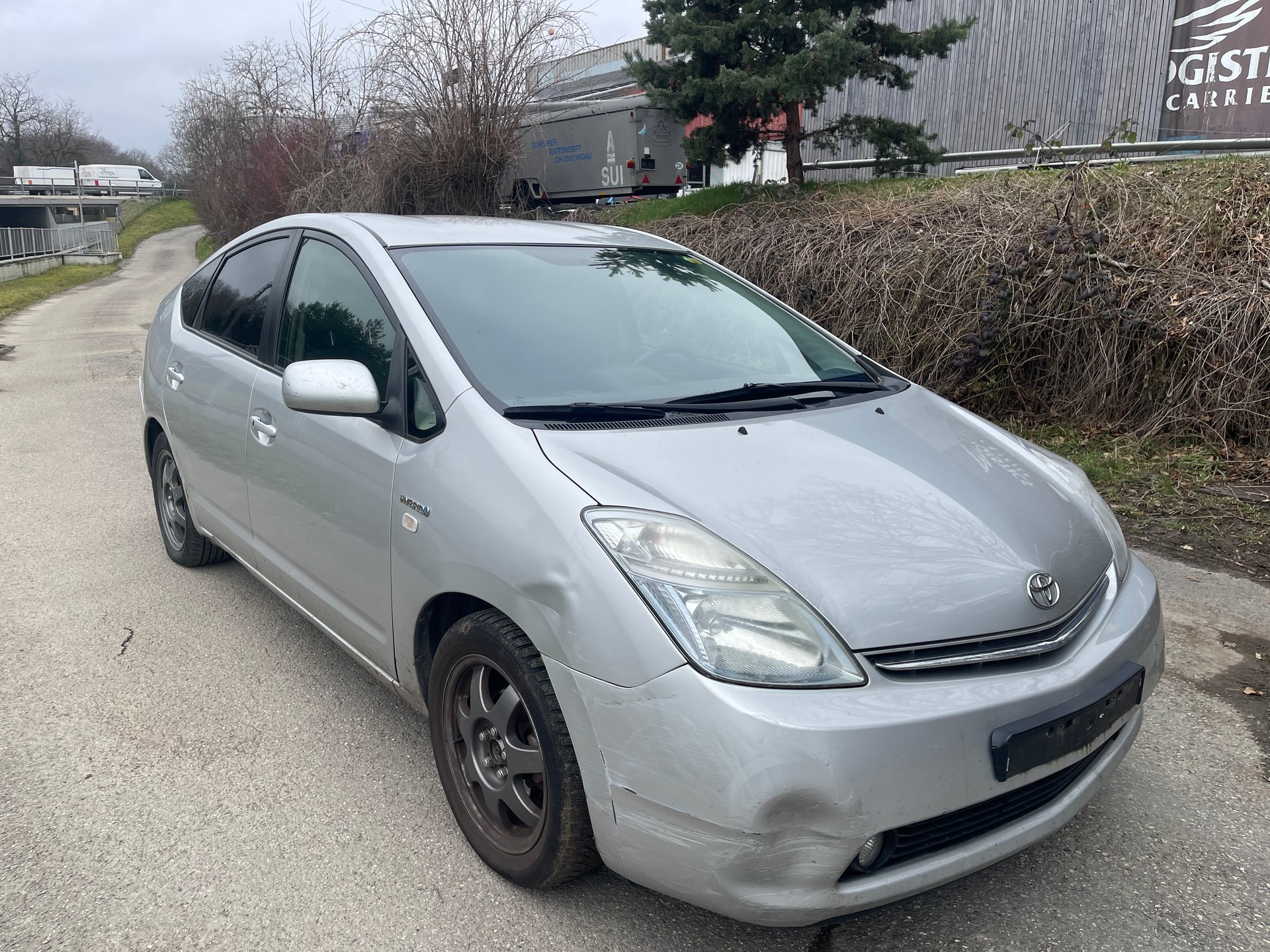TOYOTA Prius 1.5 16V Hybrid-image-2
