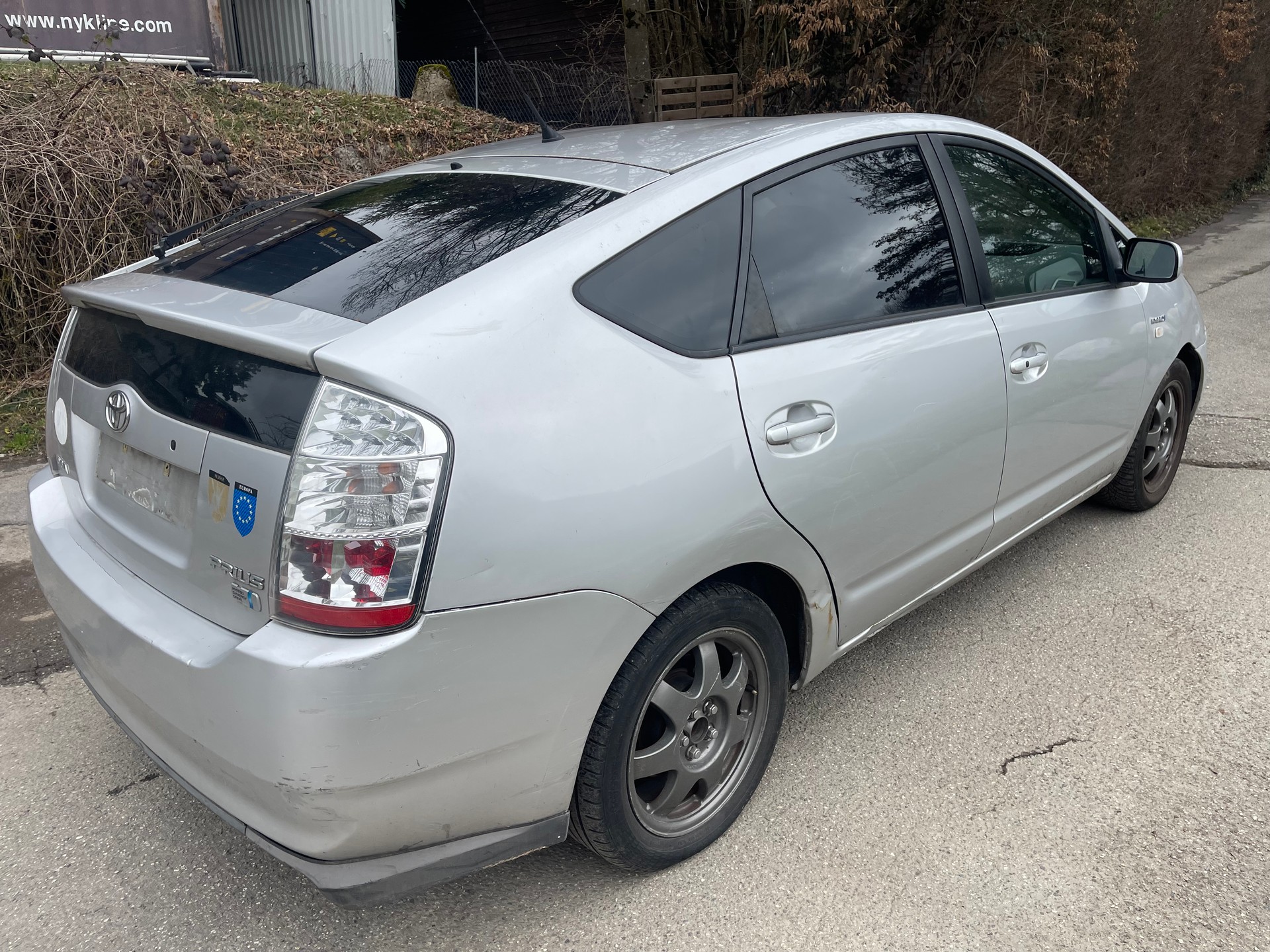TOYOTA Prius 1.5 16V Hybrid-image-3