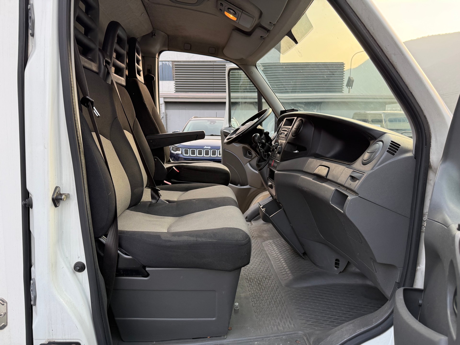 IVECO 35 S 11 CELLA FRIGO-image-6