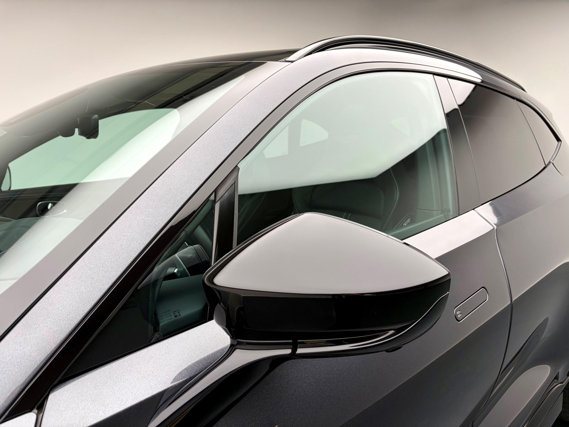 ASTON MARTIN DBX 707 4.0 V8 Bi-Turbo-image-20