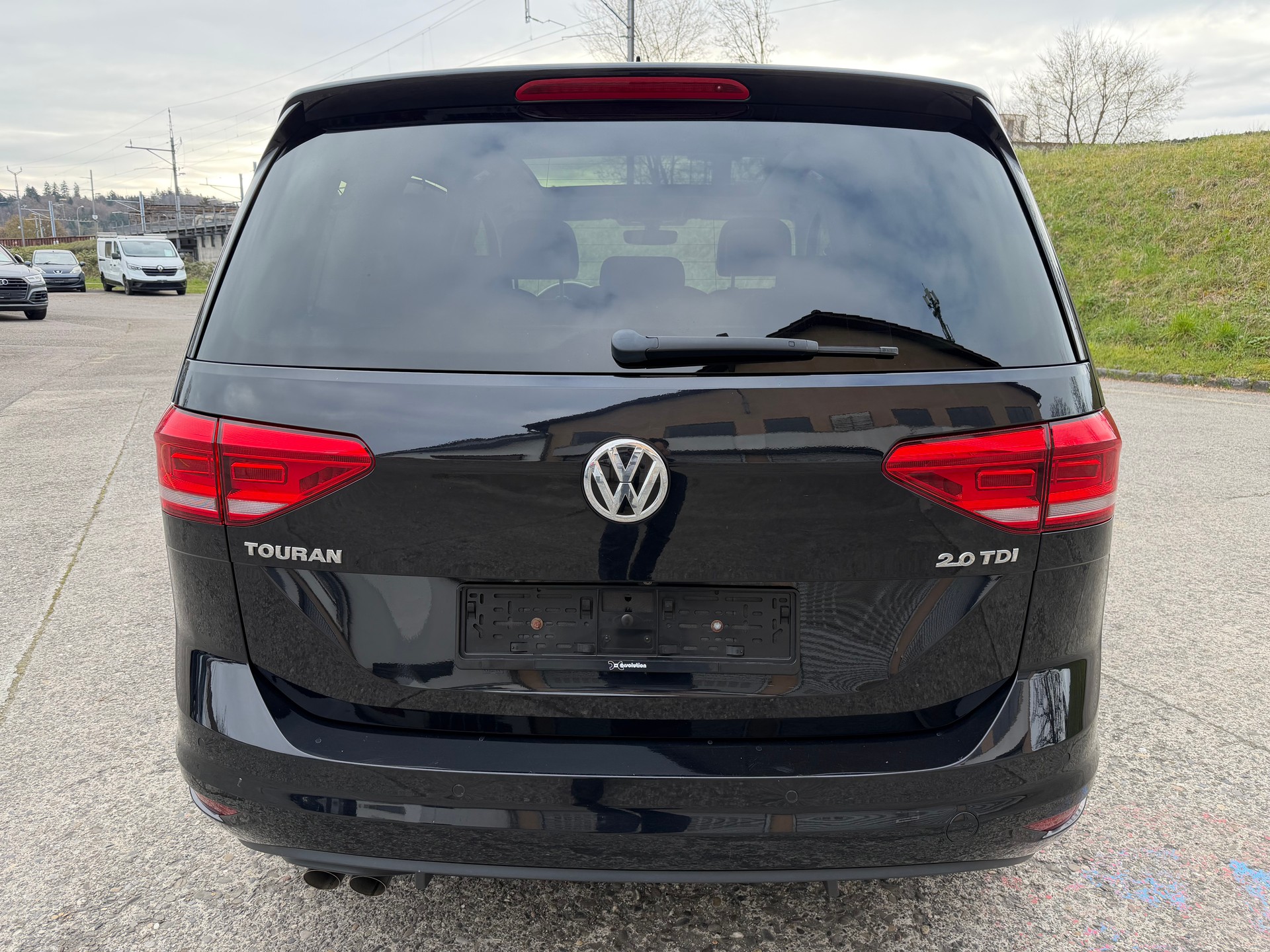 VW Touran 2.0 TDI BlueMotion Technology Highline DSG-showroom-element-3