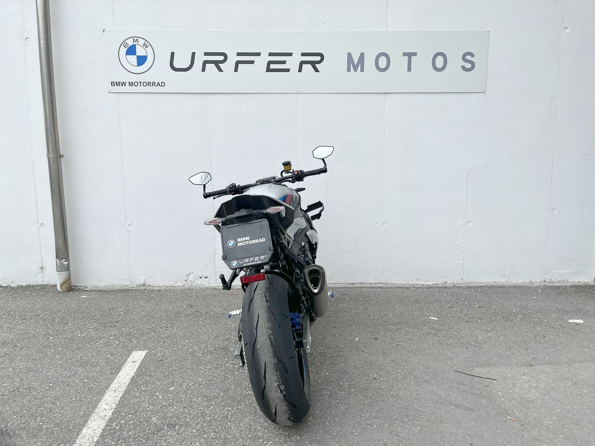 BMW M 1000 R-image-6