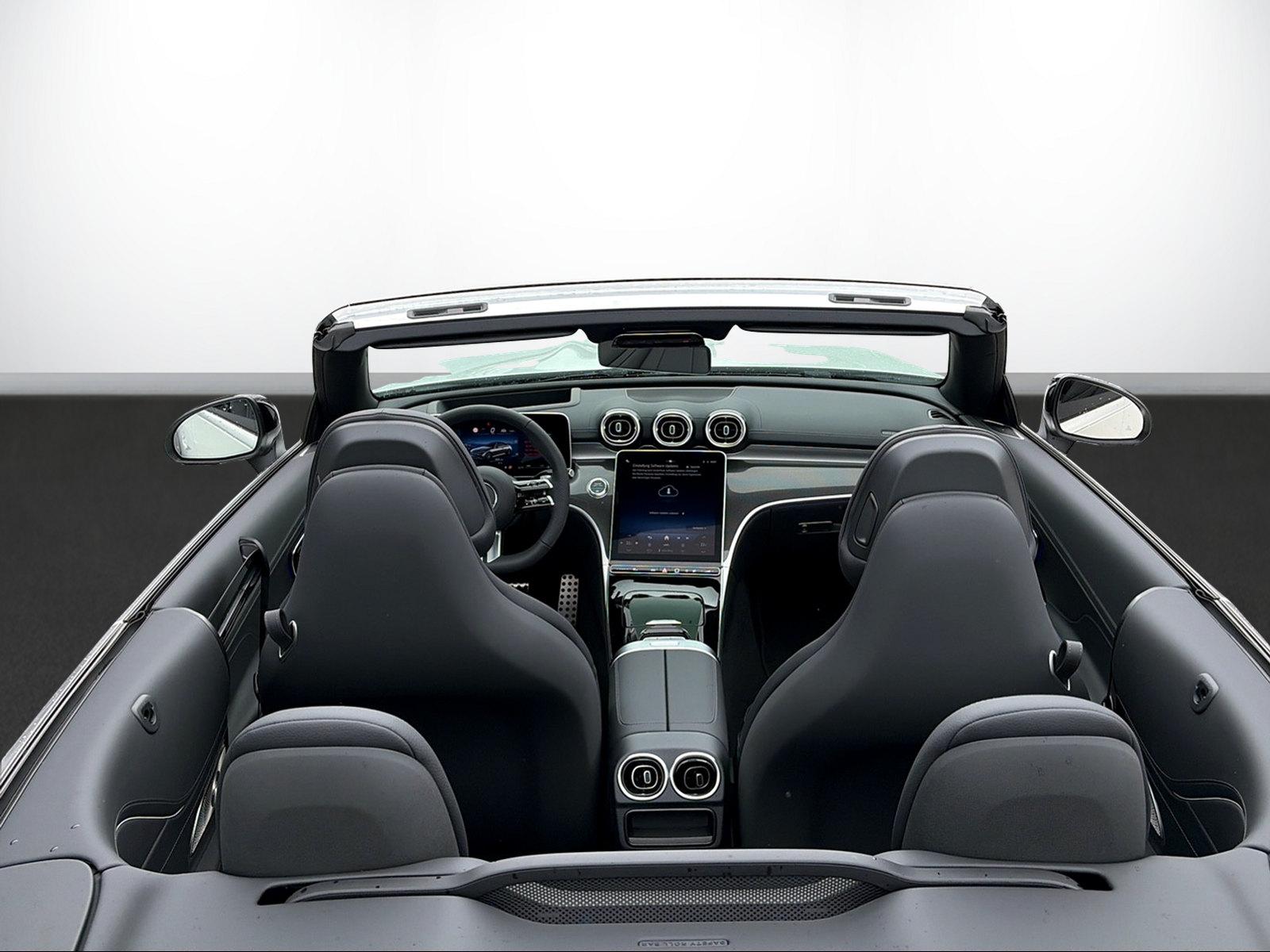 MERCEDES-BENZ CLE 300 AMG Line 4matic Cabriolet-image-8