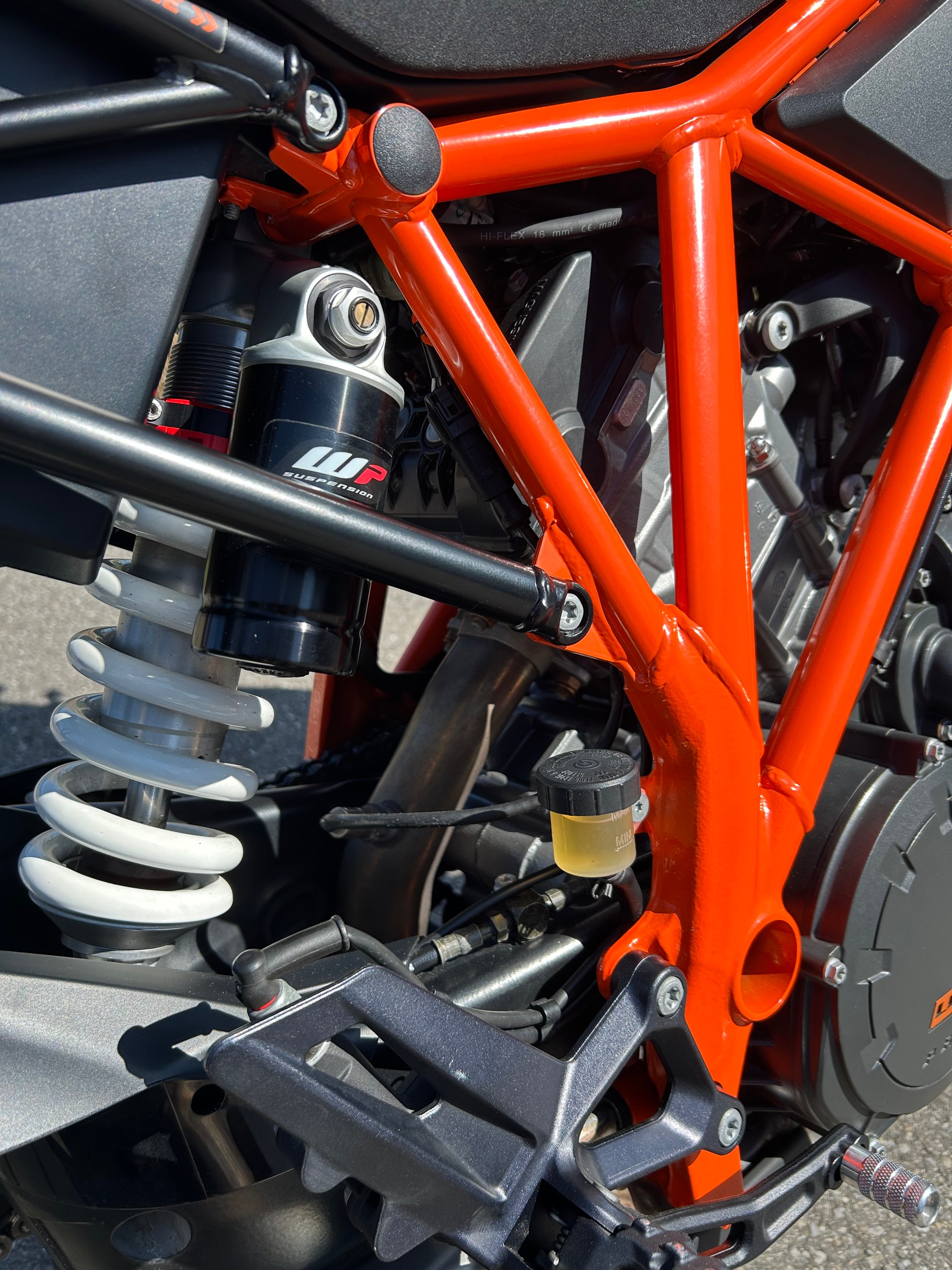 KTM 1290 Super Duke R-image-5