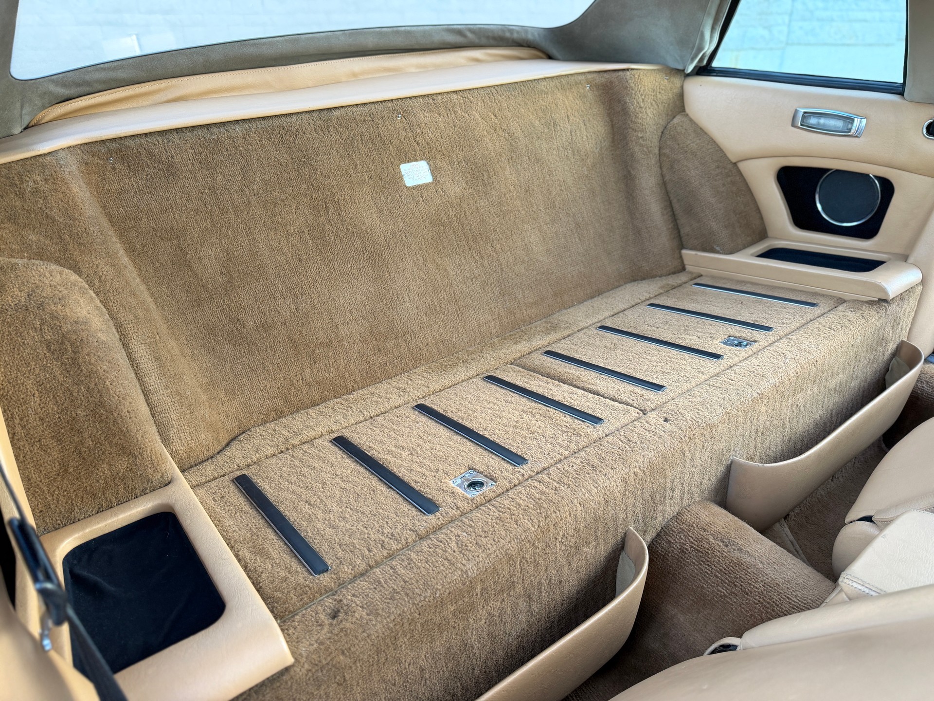JAGUAR XJS 5.3 V12 Convertible-image-22