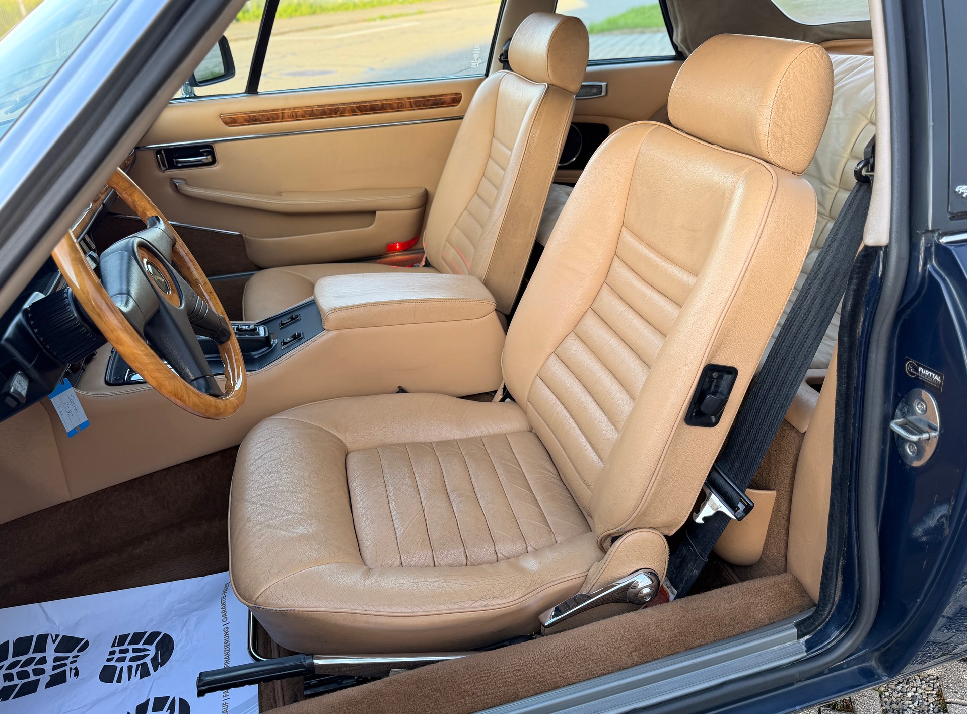 JAGUAR XJS 5.3 V12 Convertible-image-18
