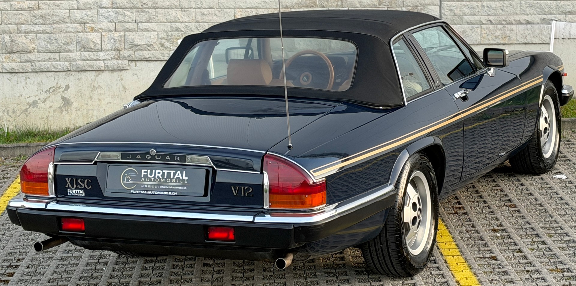 JAGUAR XJS 5.3 V12 Convertible-image-8