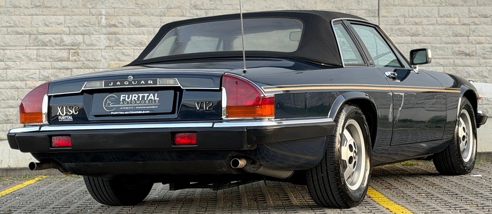 JAGUAR XJS 5.3 V12 Convertible-image-7