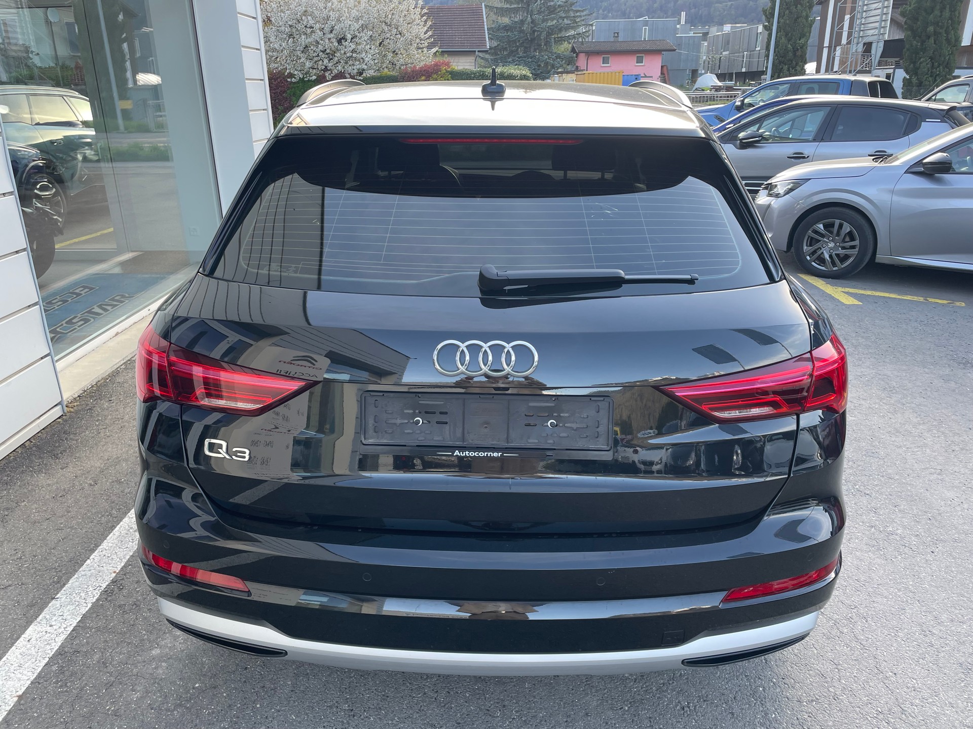 AUDI Audi Q3 1.5 35 TFSI Advanced Attraction S-Tronic-image-3