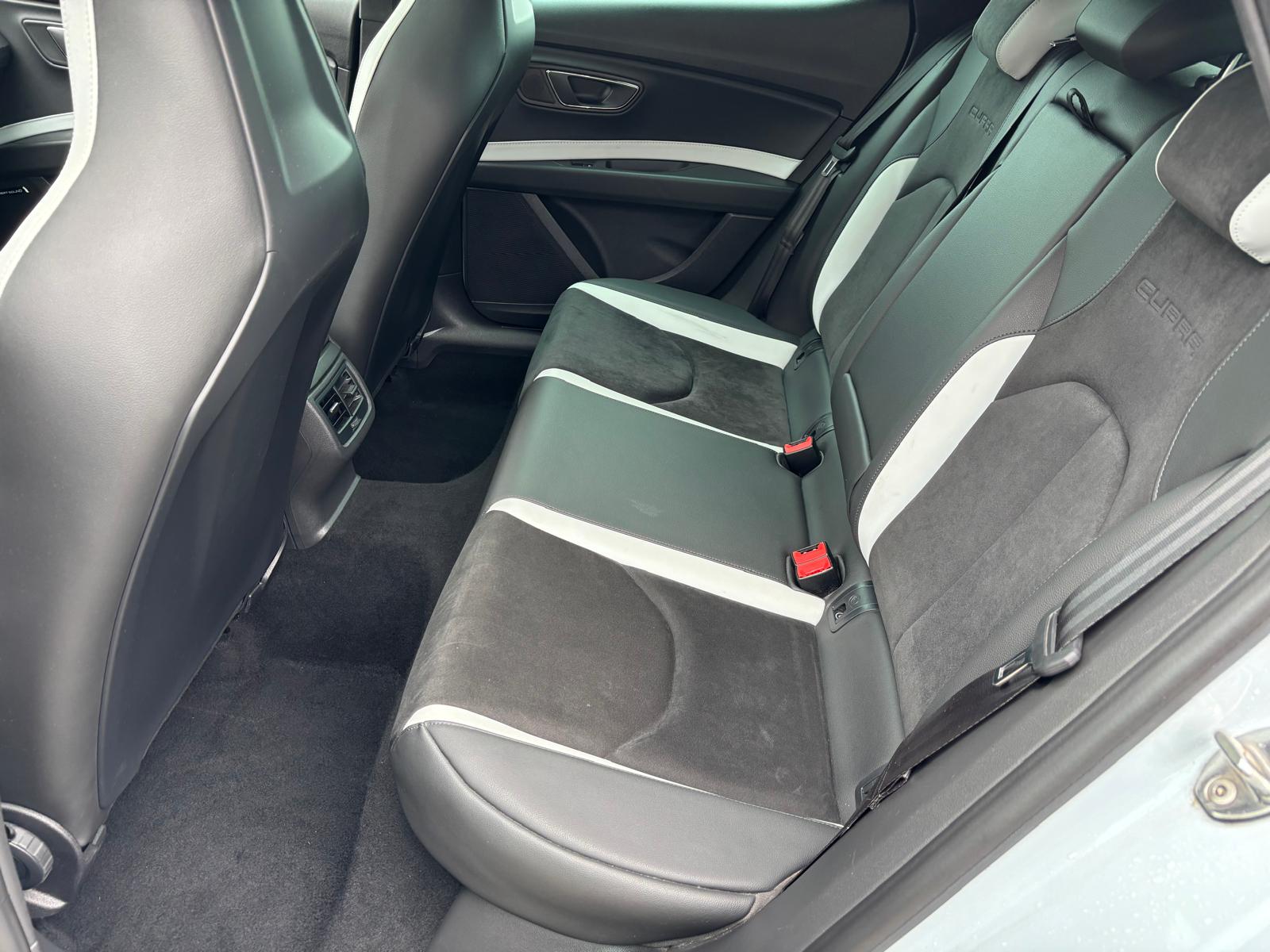SEAT Leon 2.0 TSI Cupra 290 DSG-image-10