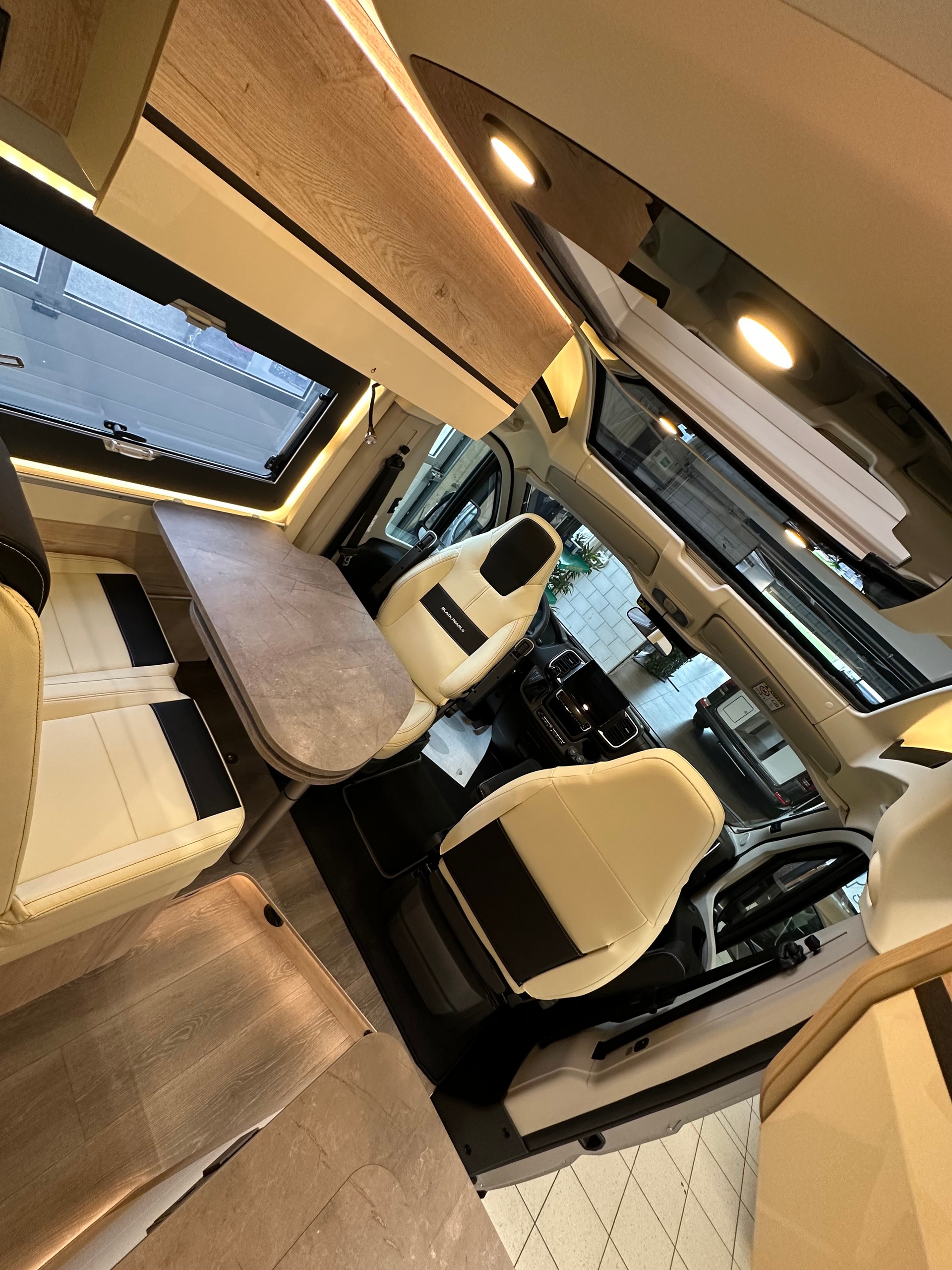 FLEURETTE Black Pearl 59LT-image-10