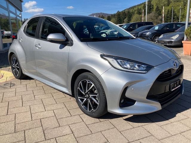 TOYOTA Yaris 1.5 Trend e-CVT-image-2