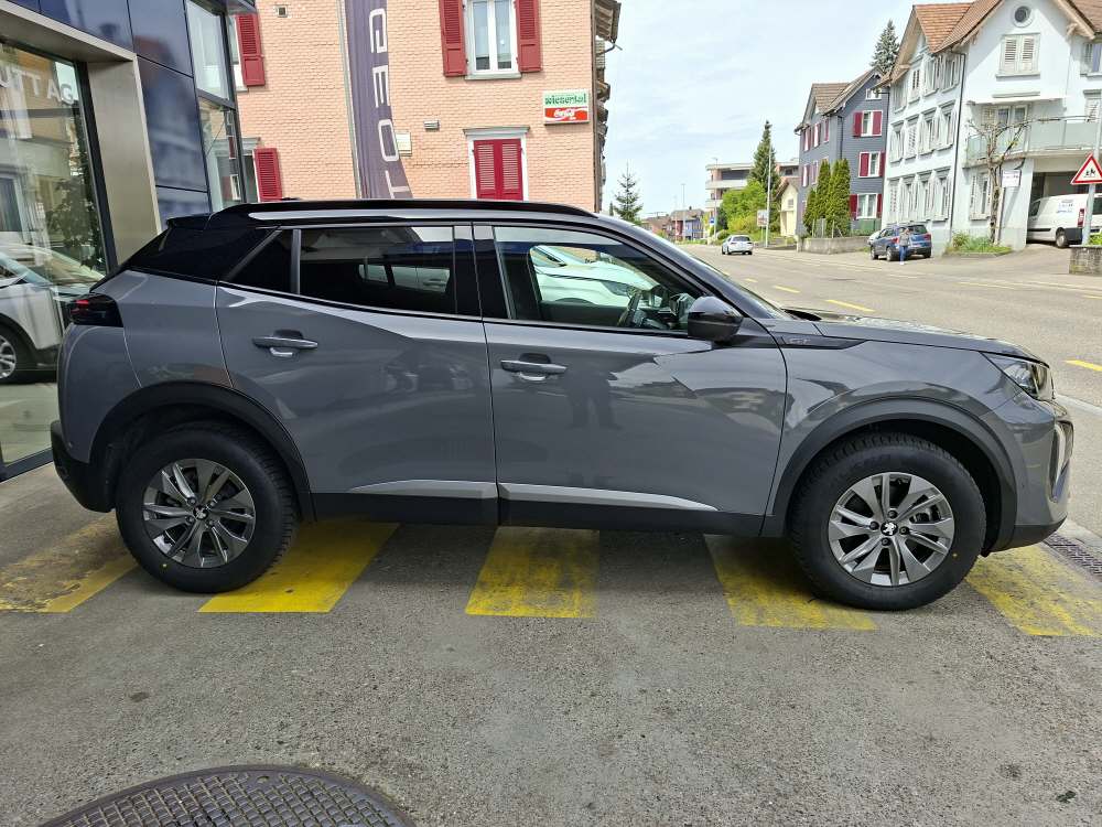 PEUGEOT 2008 1.2 Hybrid 145 GT-image-5