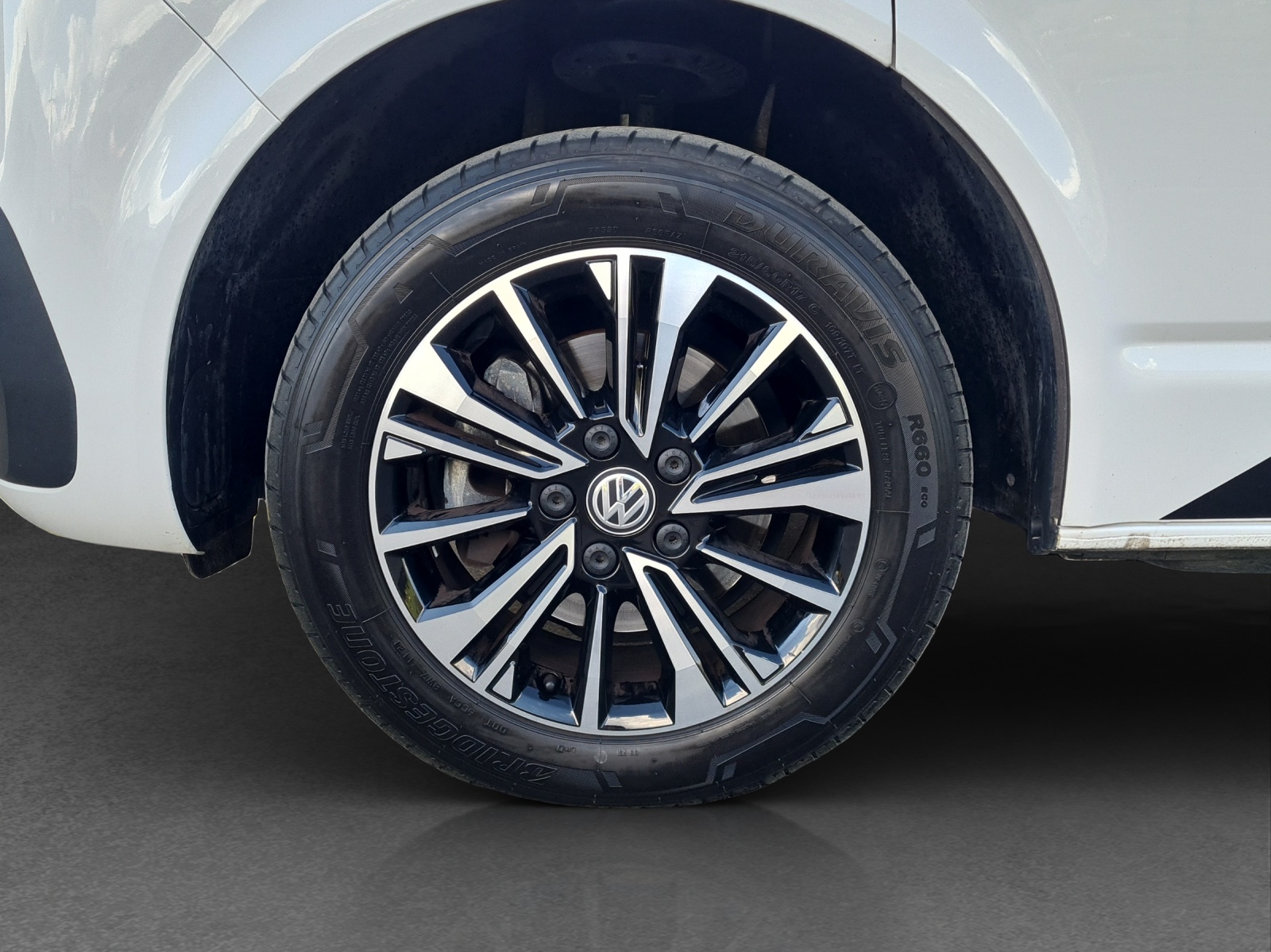 VW T6.1 California 2.0 TDI Ocean Edition Liberty 4Motion DSG-image-11