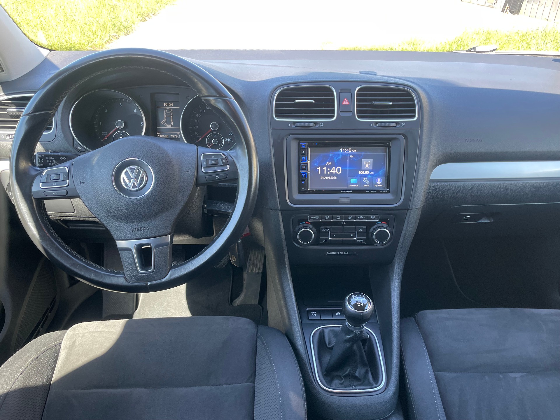 VW Golf 2.0 TDI Trendline-image-10