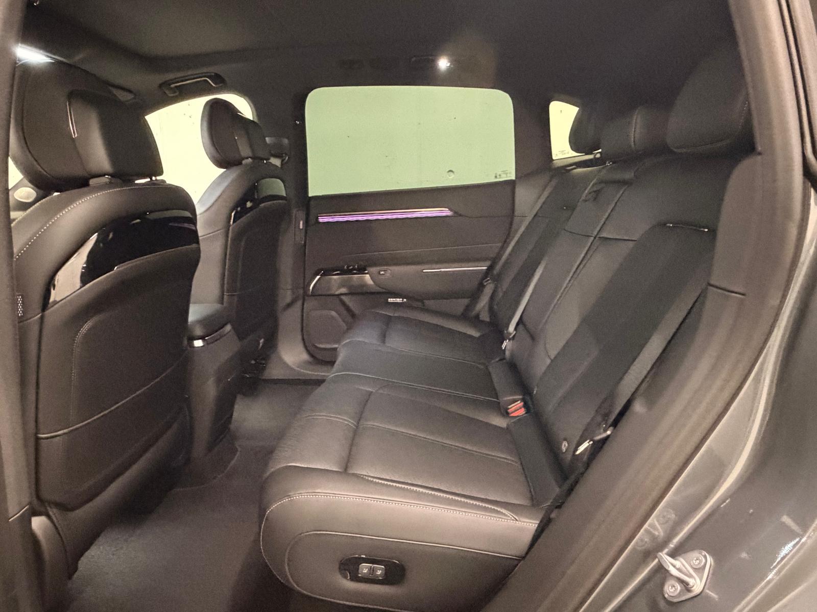 ZEEKR 7X Privilege AWD-image-12