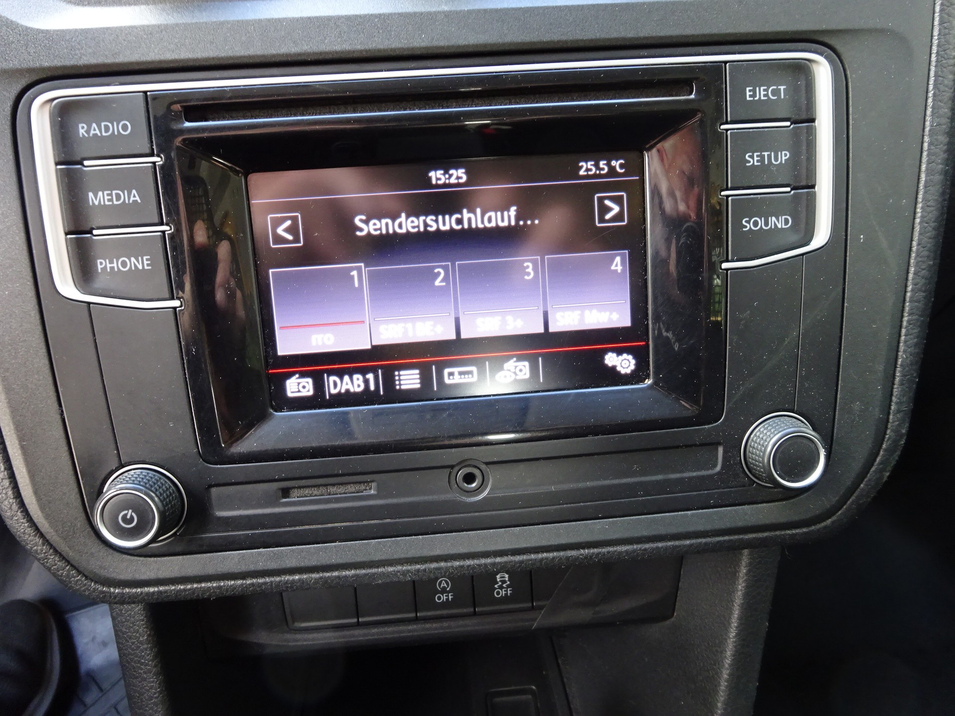 VW Caddy 2.0TDI 4Motion BlueMotion Technology DSG-image-10