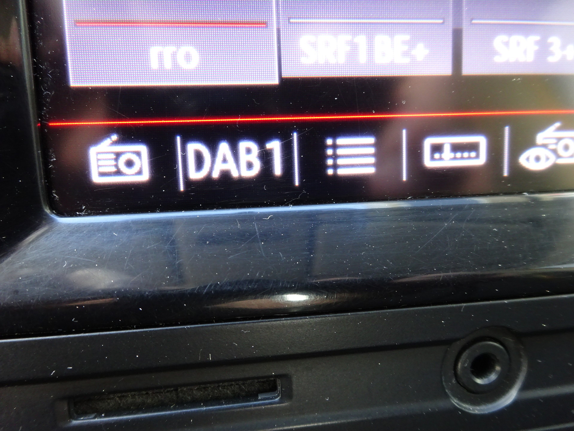 VW Caddy 2.0TDI 4Motion BlueMotion Technology DSG-image-11