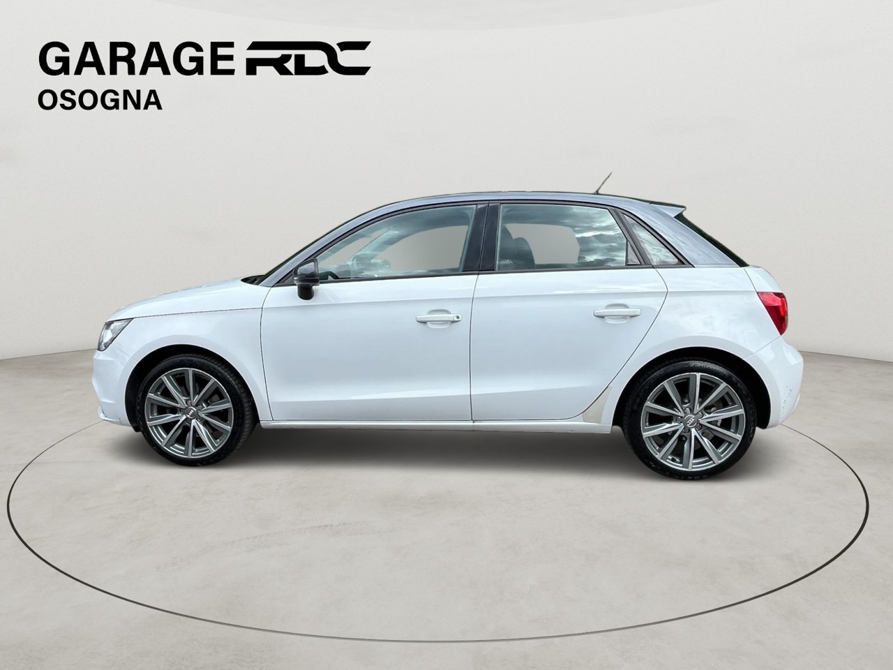 AUDI A1 Sportback 1.4 TFSI Attraction S-tronic-image-7