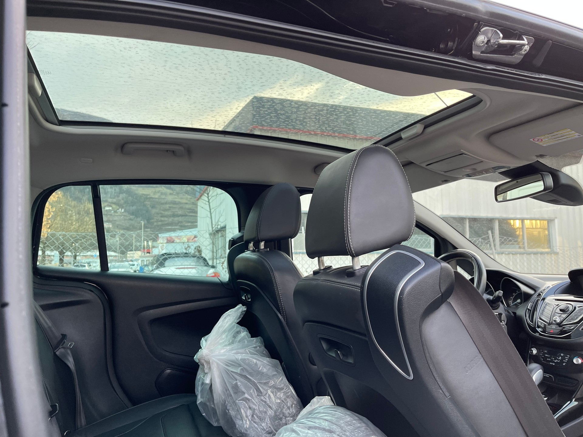 FORD B-Max 1.6 Ti-VCT Titanium PowerShift-image-20