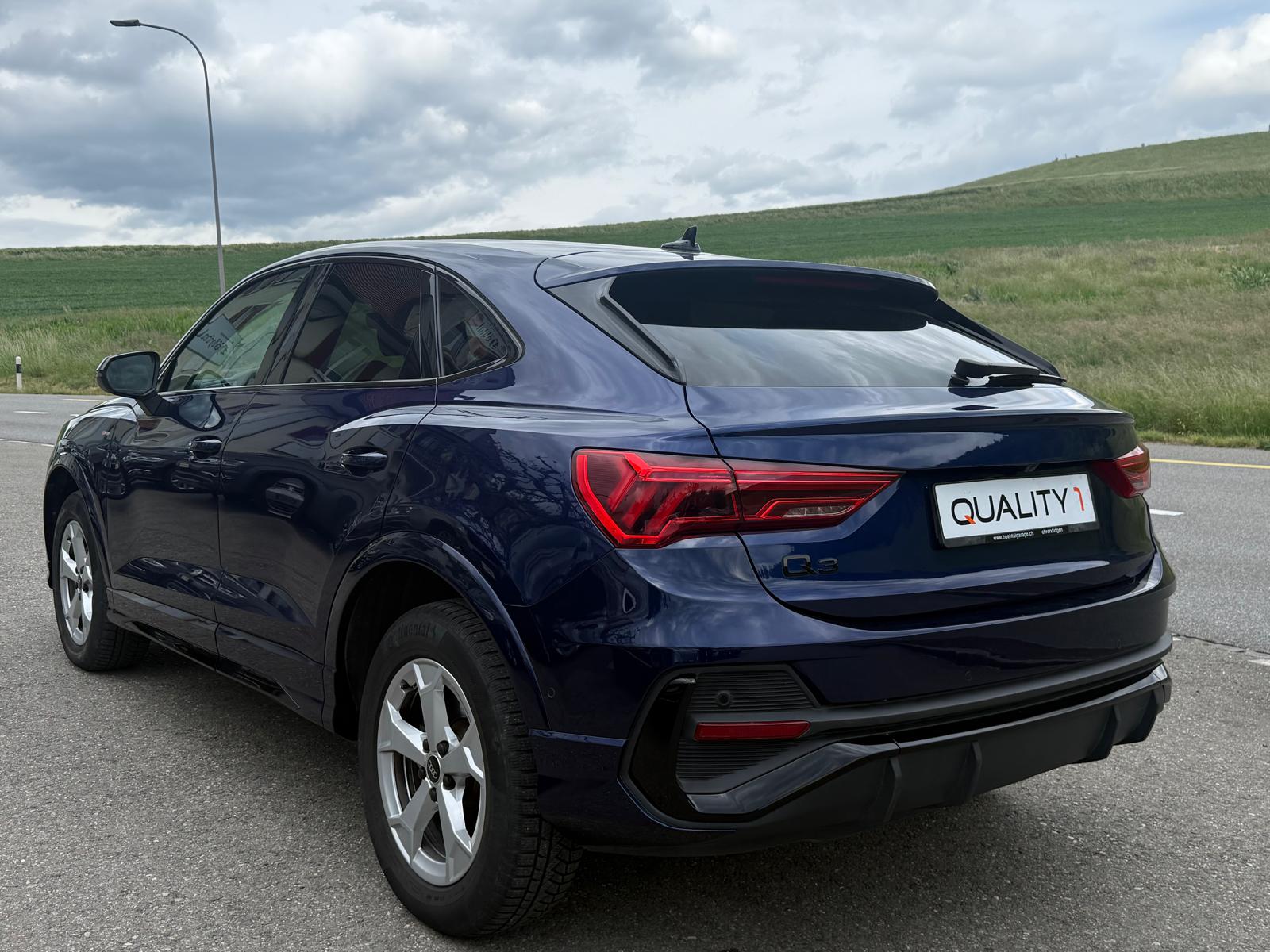 AUDI Q3 Sportback 35 TFSI S line Attraction S-tronic-showroom-element-3