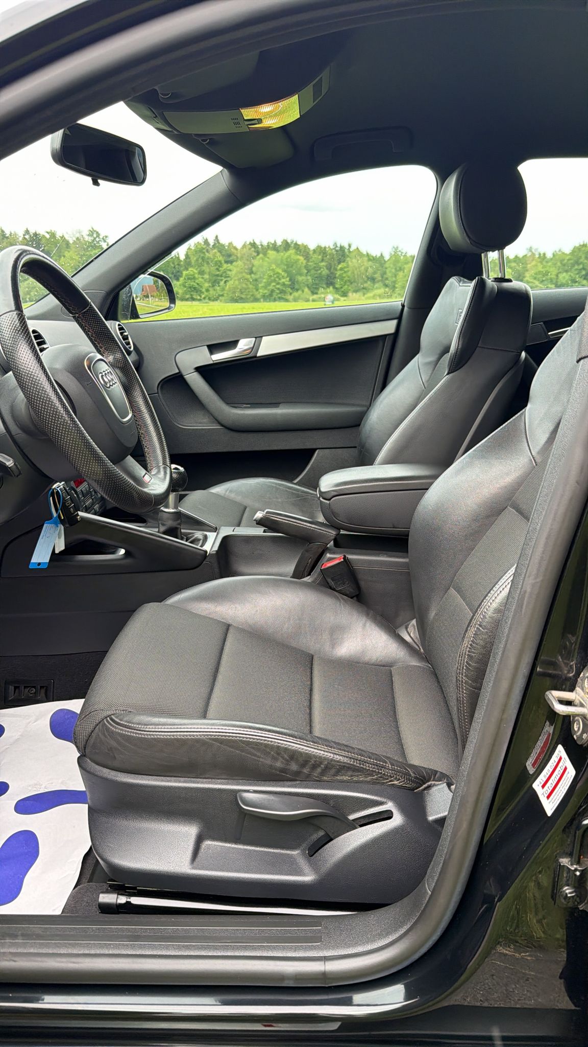 AUDI A3 Sportback 2.0 TDI Attraction-image-6