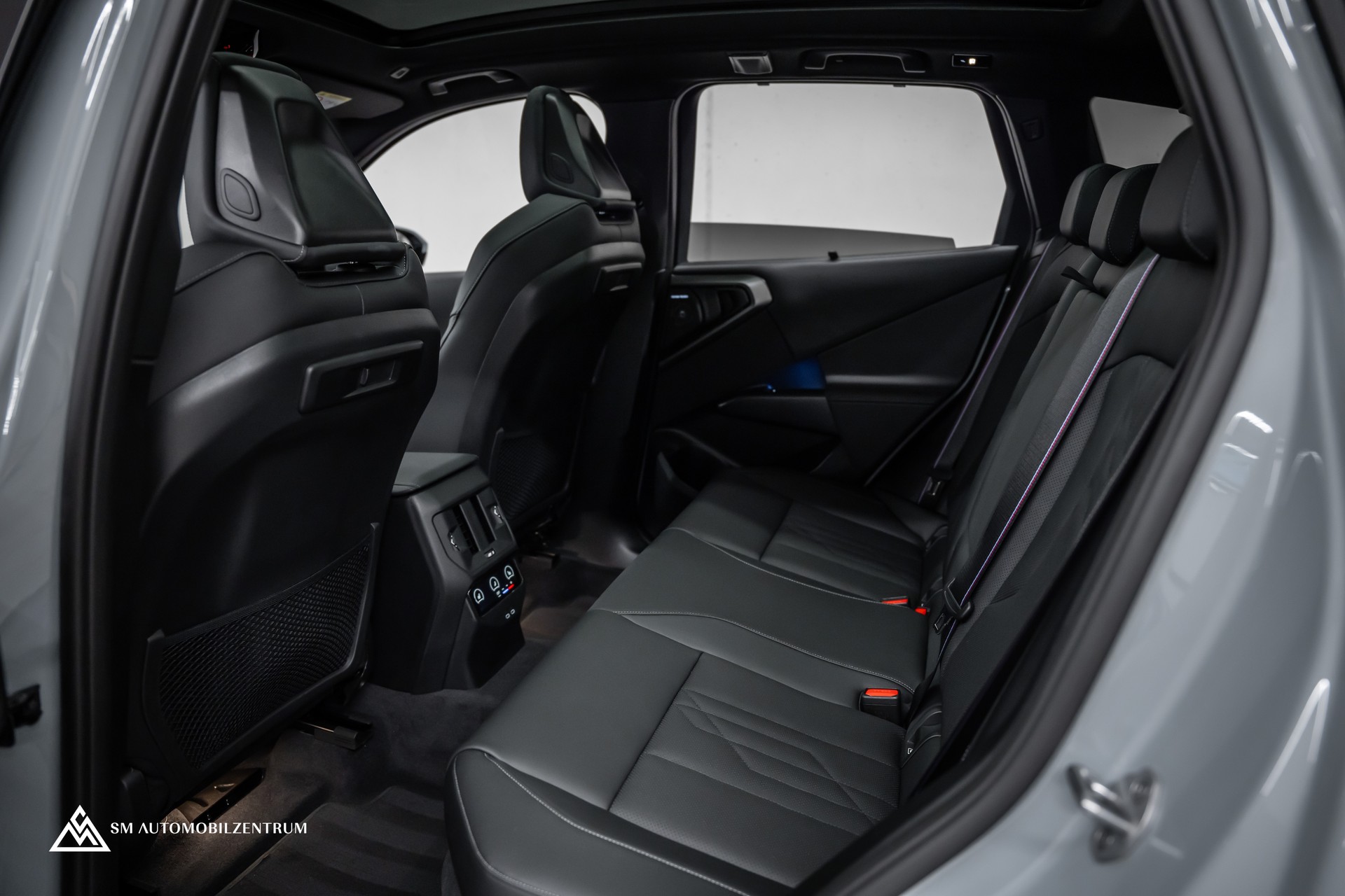 BMW X3 40d xDrive M Sport Pro / Panorama / 360° / AHK / Sitzbelüftung-image-20