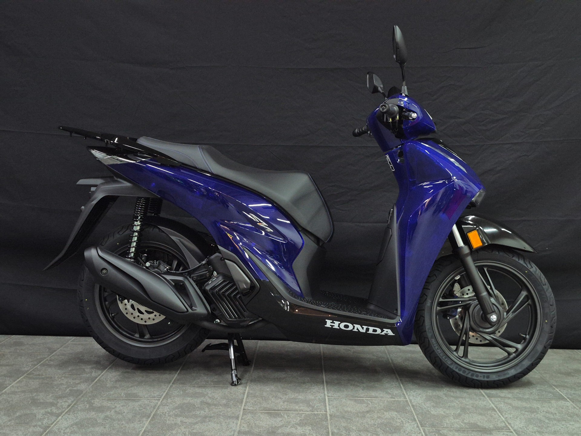 HONDA SH 125 Vetro-image-14