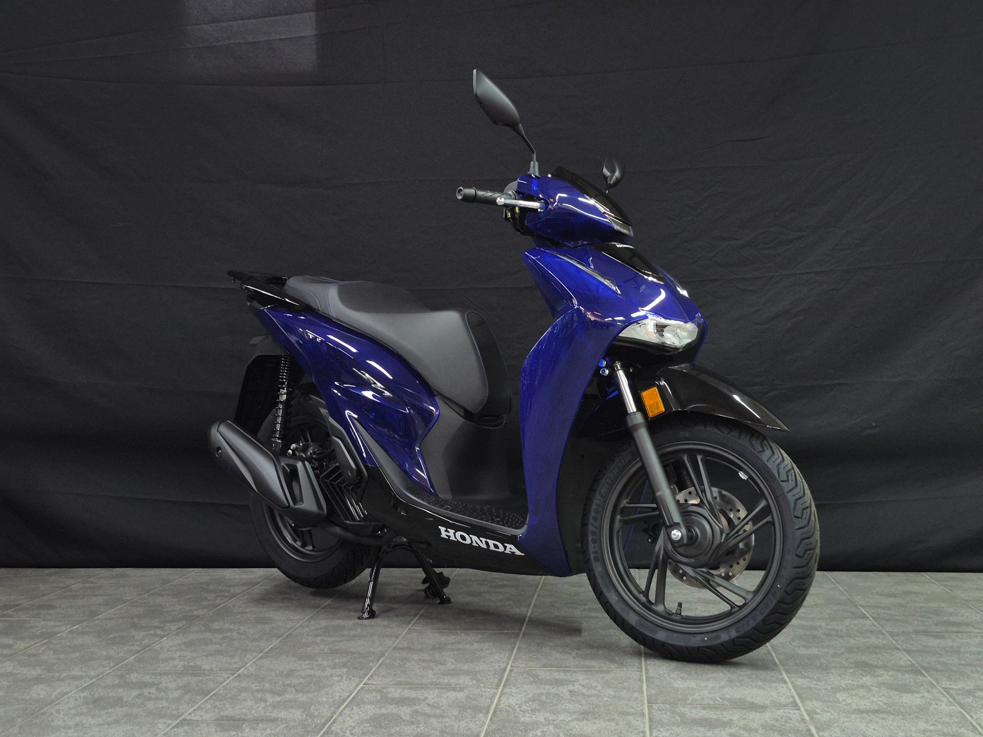 HONDA SH 125 Vetro-image-13