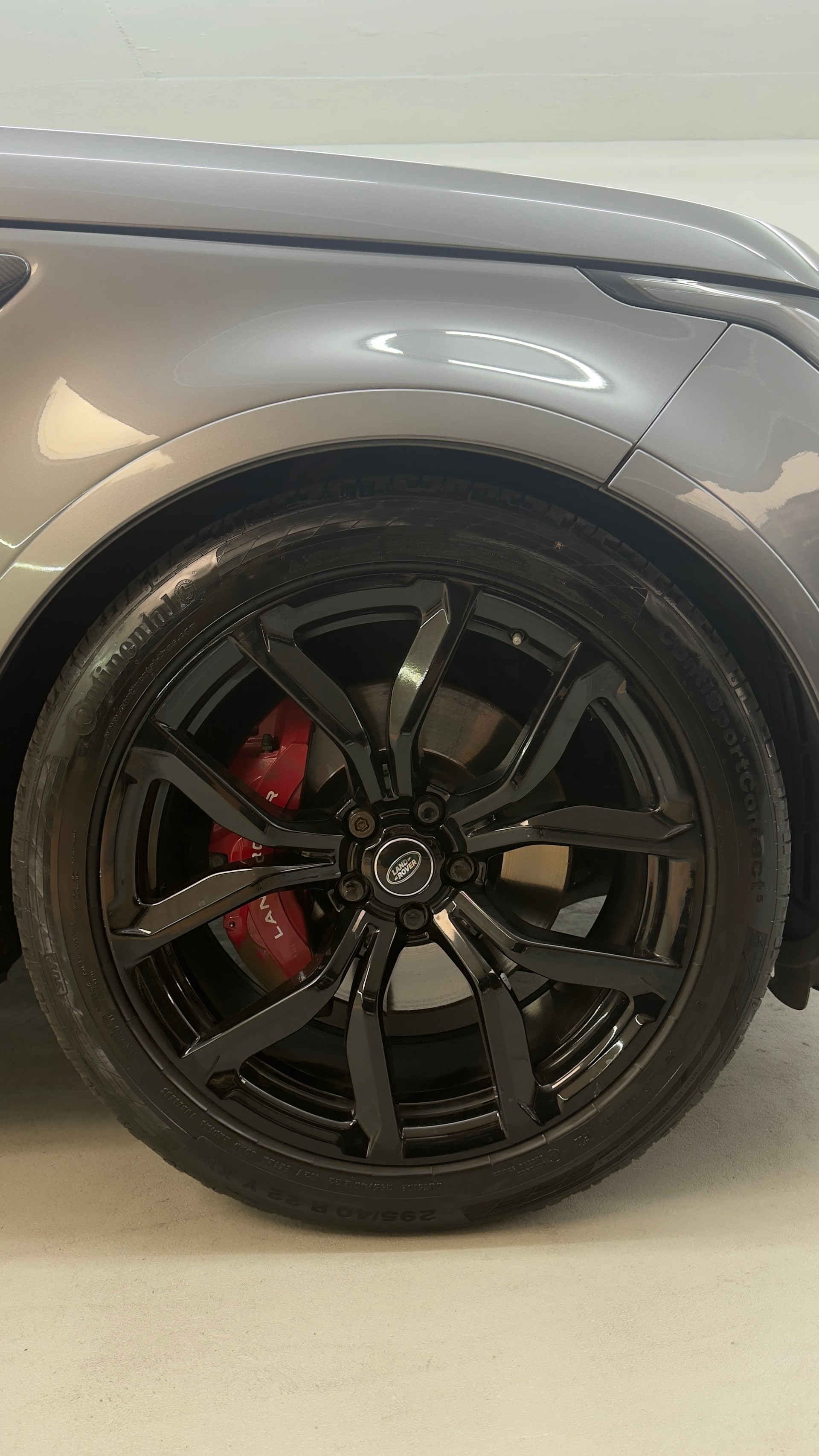 LAND ROVER Range Rover Sport 5.0 V8 S/C SVR Automatic-image-6