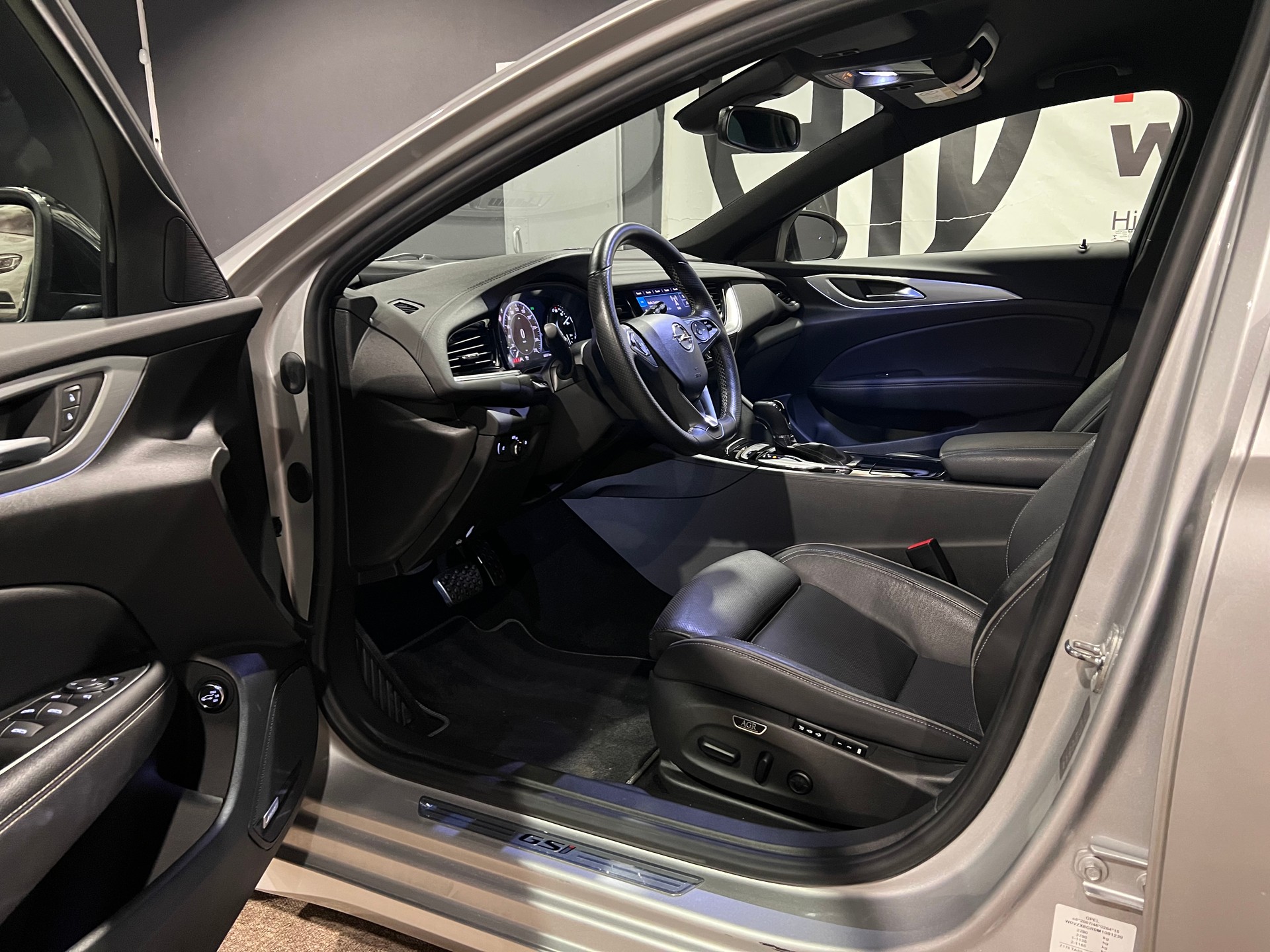 OPEL Insignia 2.0 T Sports Tourer GSi Automatic-image-10