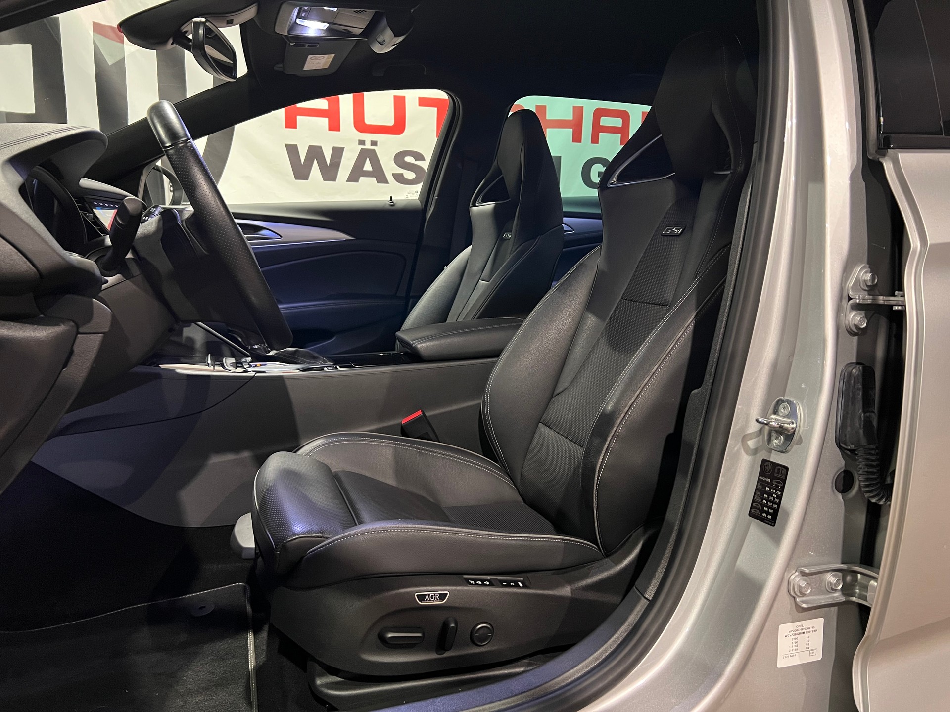 OPEL Insignia 2.0 T Sports Tourer GSi Automatic-image-11