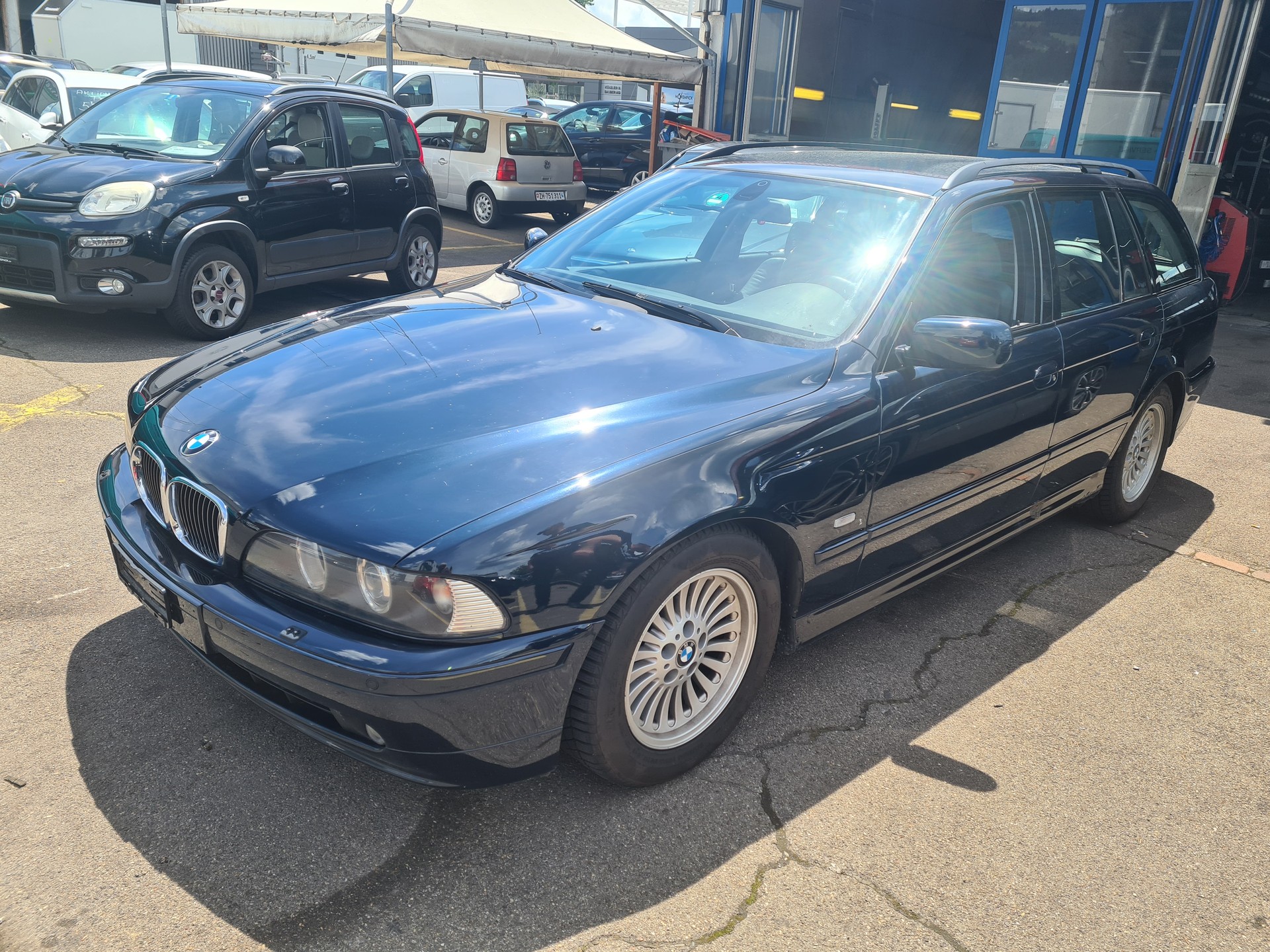 BMW 540i Touring-image-8