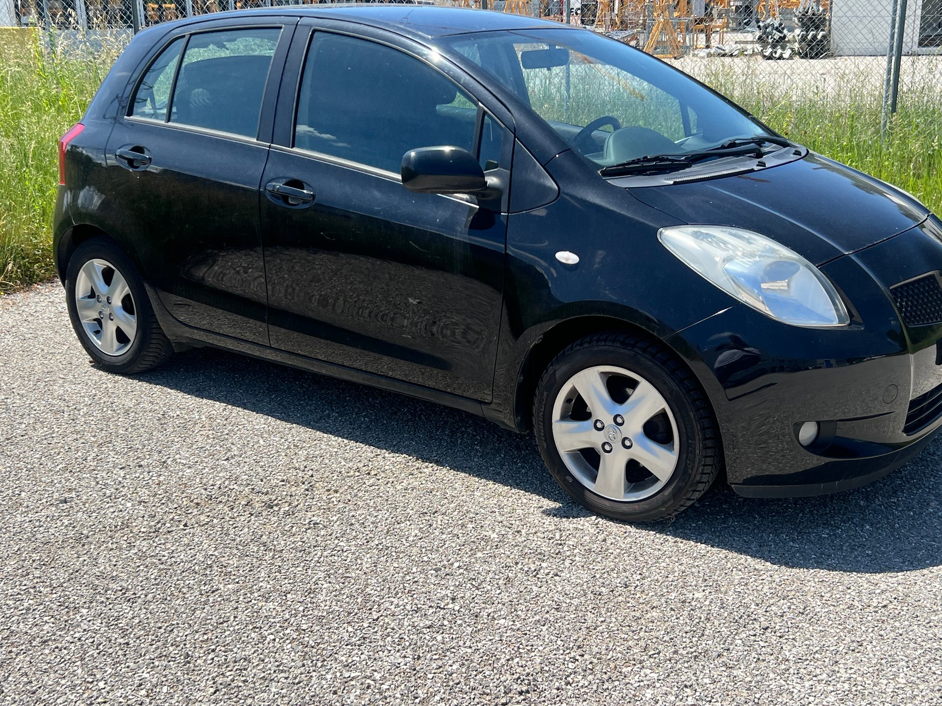 TOYOTA Yaris 1.4 D-4D Linea Sol-image-2