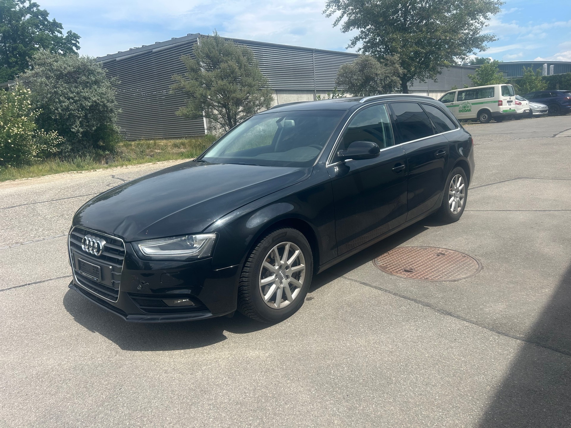 AUDI A4 Avant 1.8 TFSI multitronic-image-1