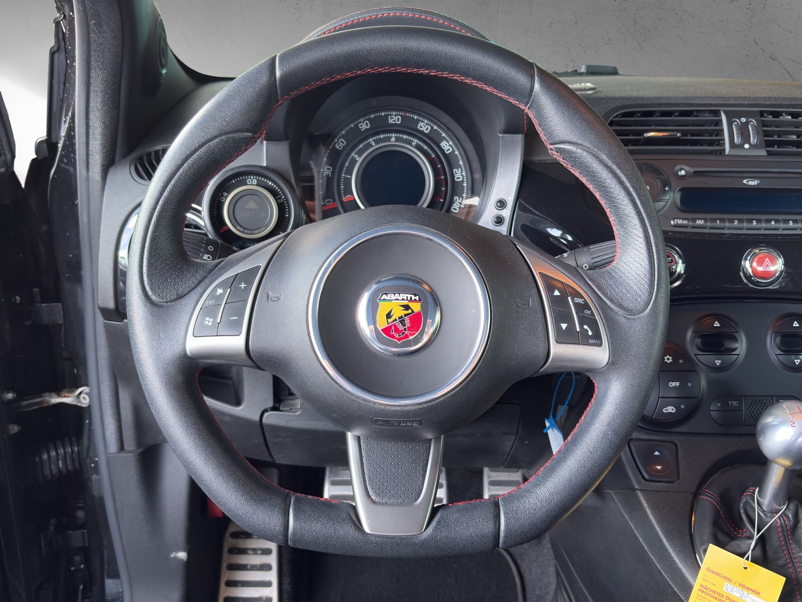 FIAT 500 1.4 16V Turbo Abarth-image-8
