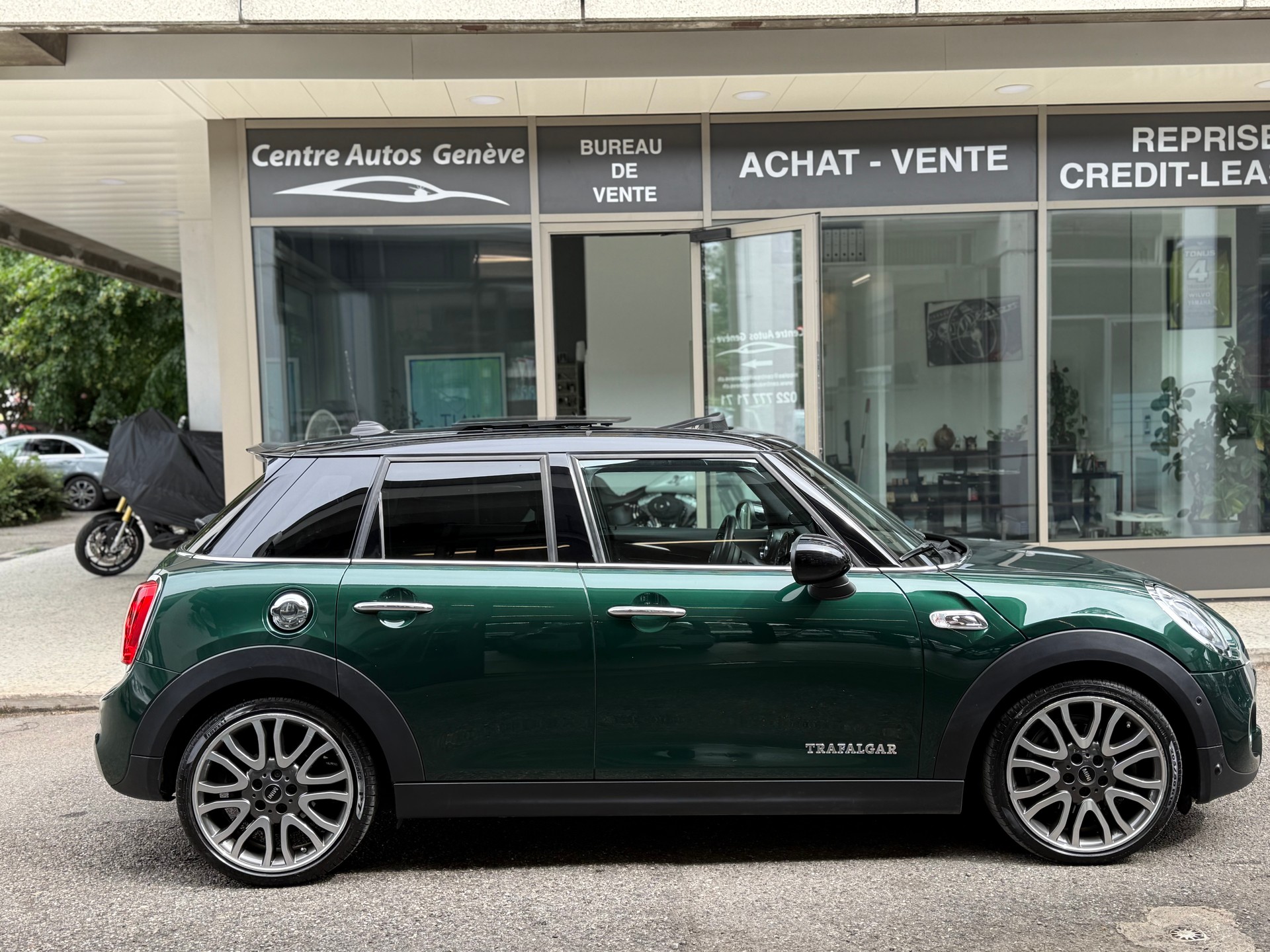 MINI Cooper S Steptronic TRAFALGAR-image-4