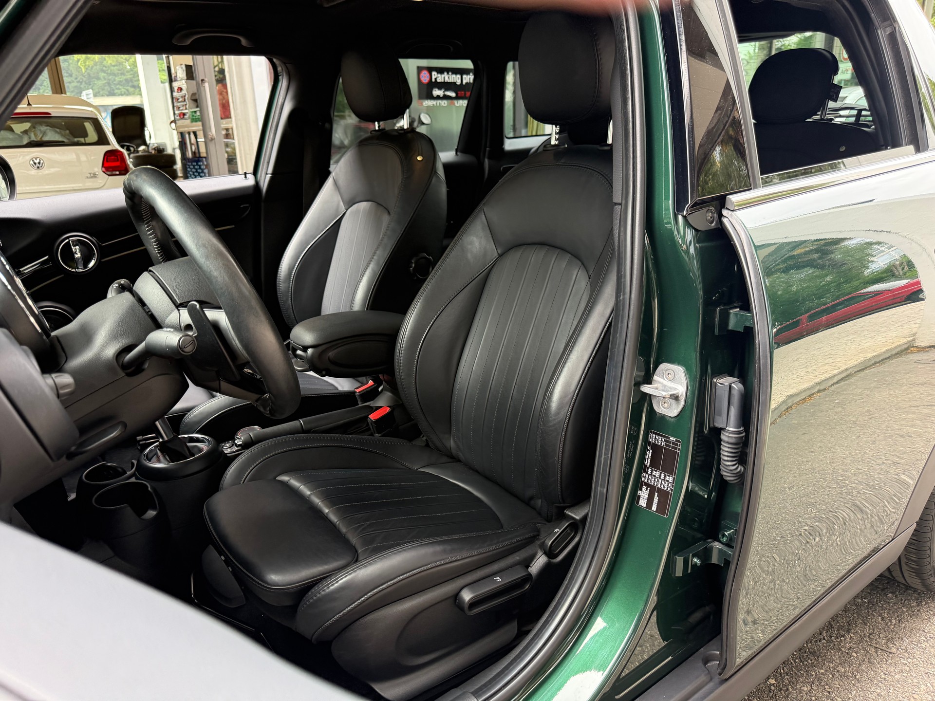 MINI Cooper S Steptronic TRAFALGAR-image-7