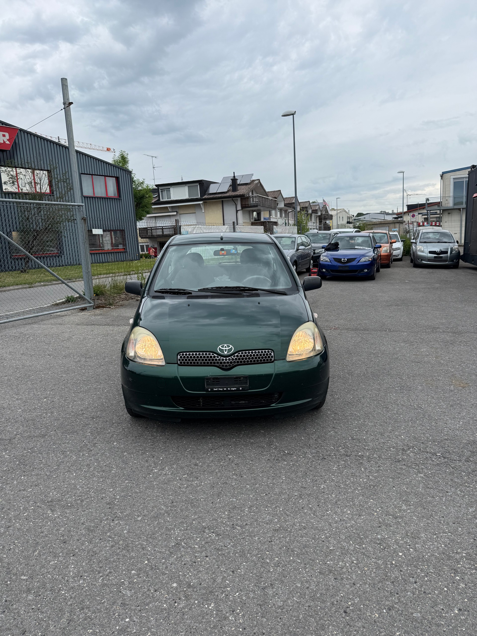 TOYOTA Yaris 1.3 Linea Sol-showroom-element-2