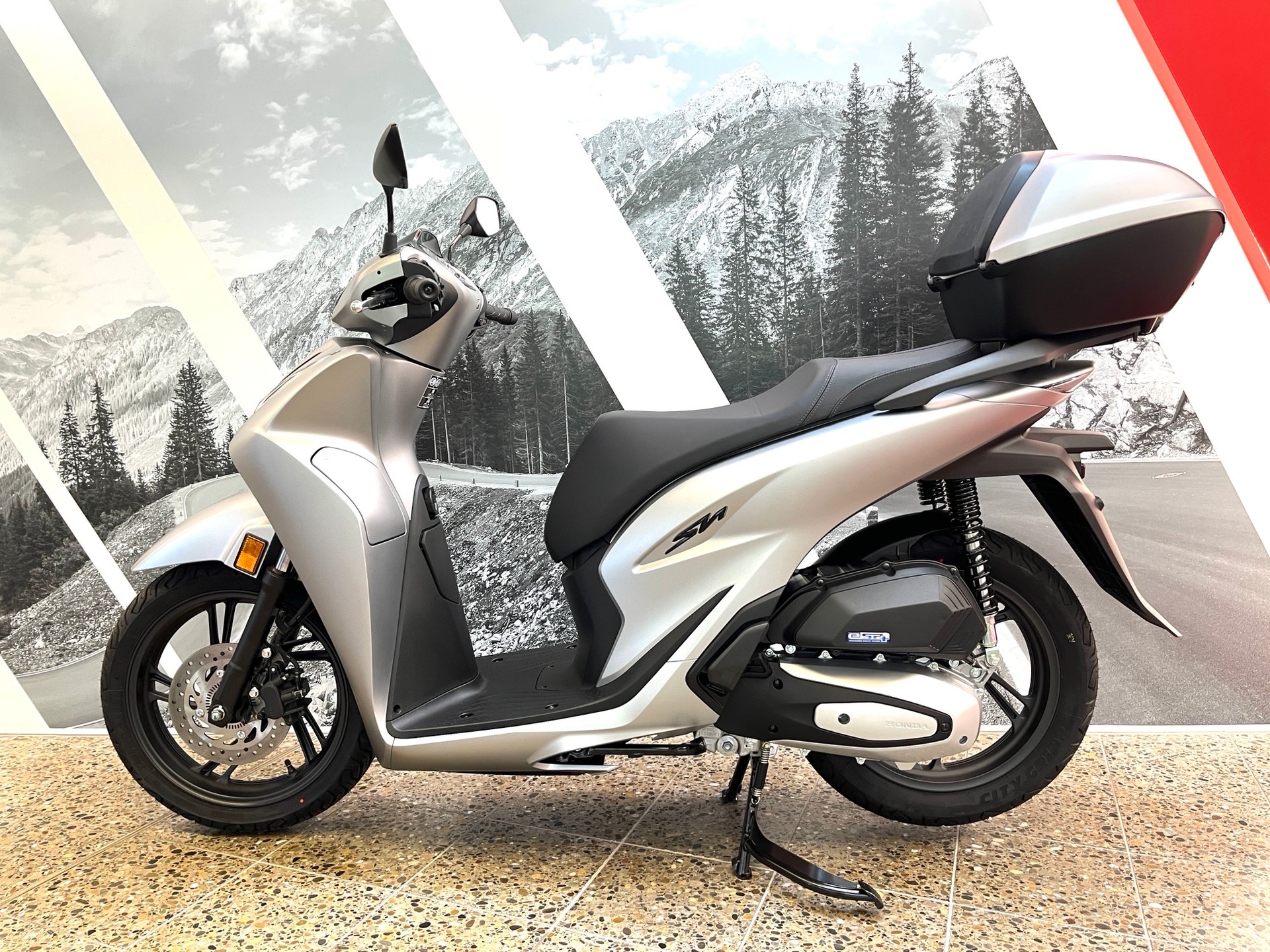 HONDA SH 125 Smart Top-Box 2026 mit TFT Display-image-1